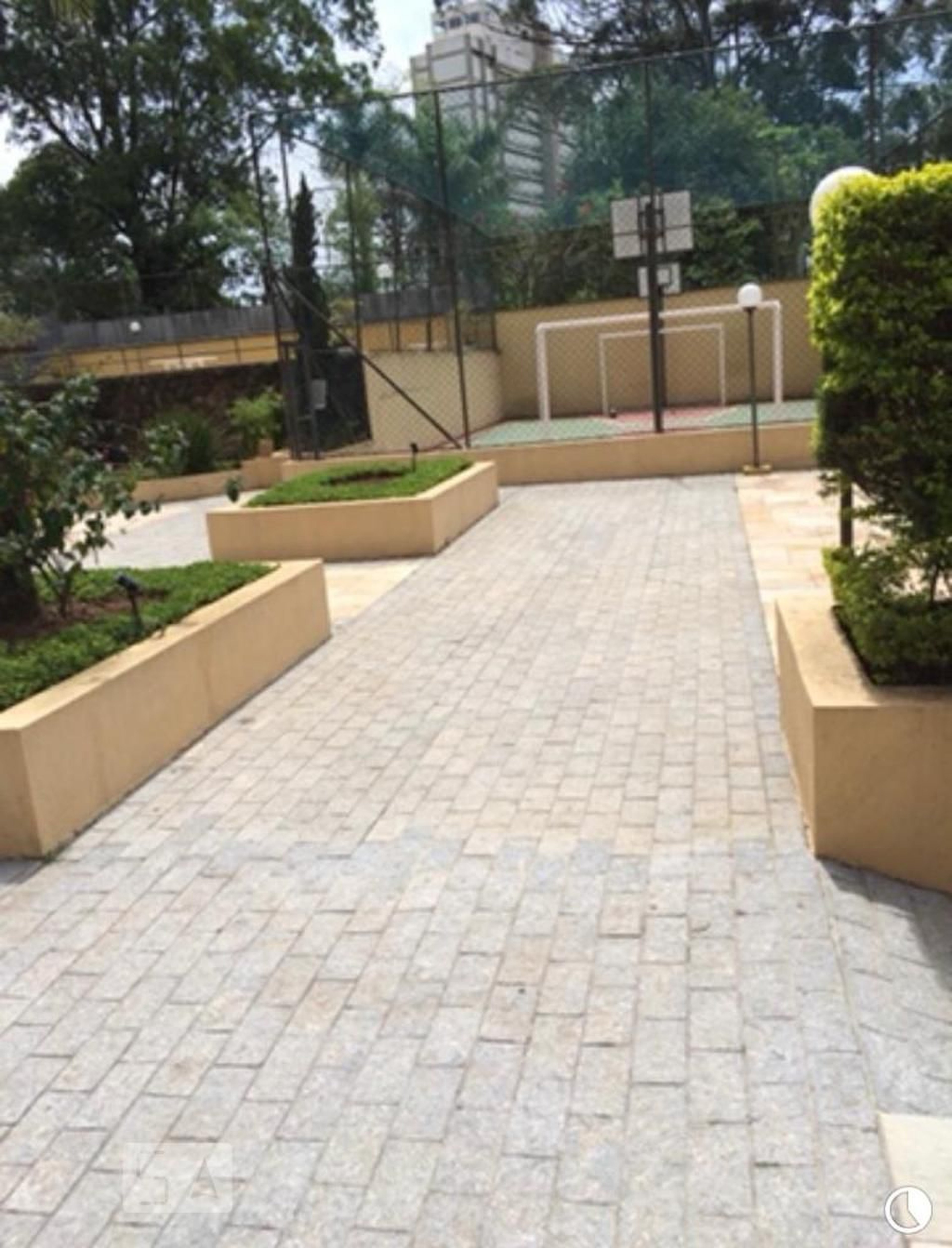 Área Externa - Edifício Saint Francis