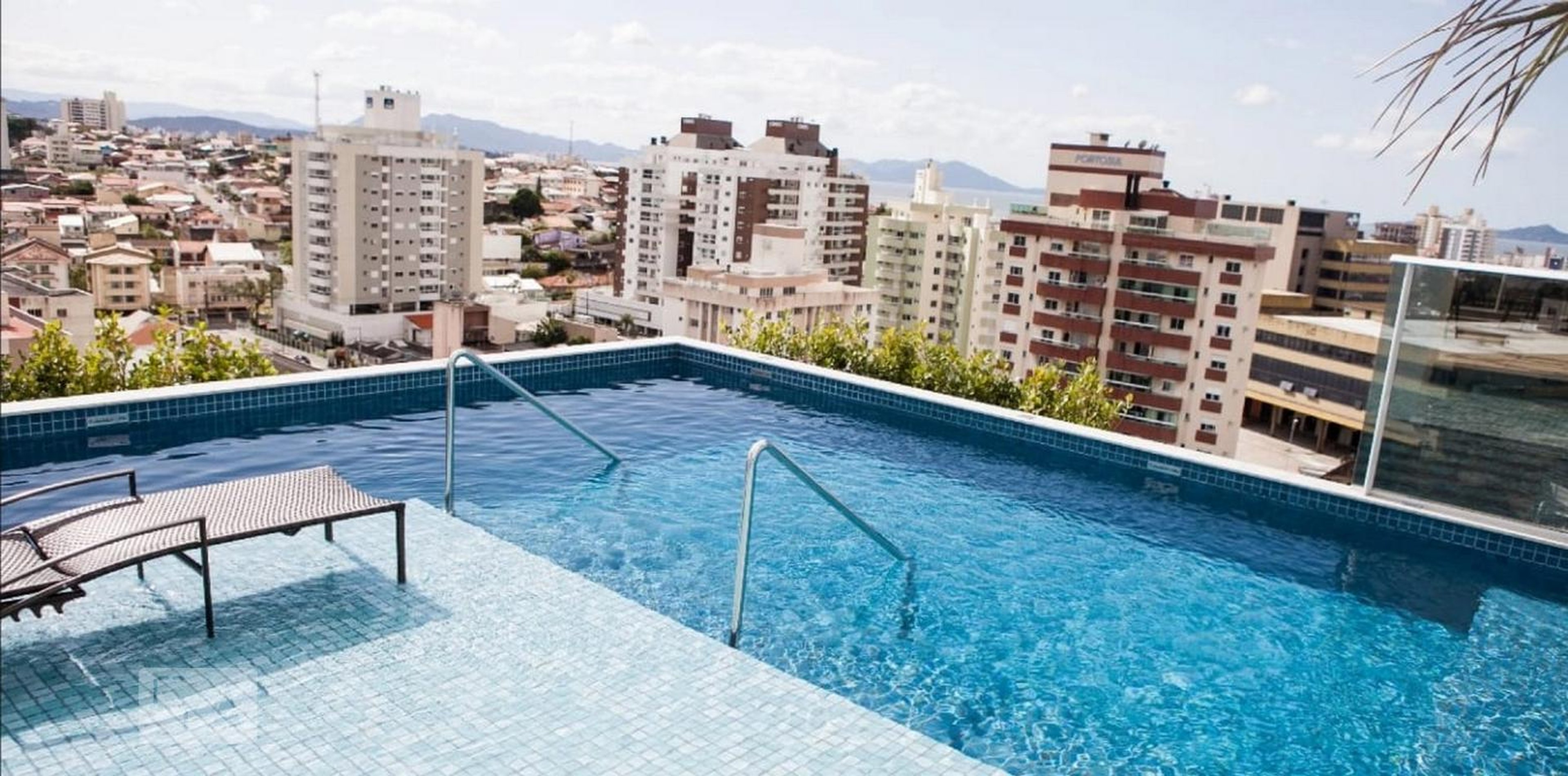 Piscina - Residencial Bellagio