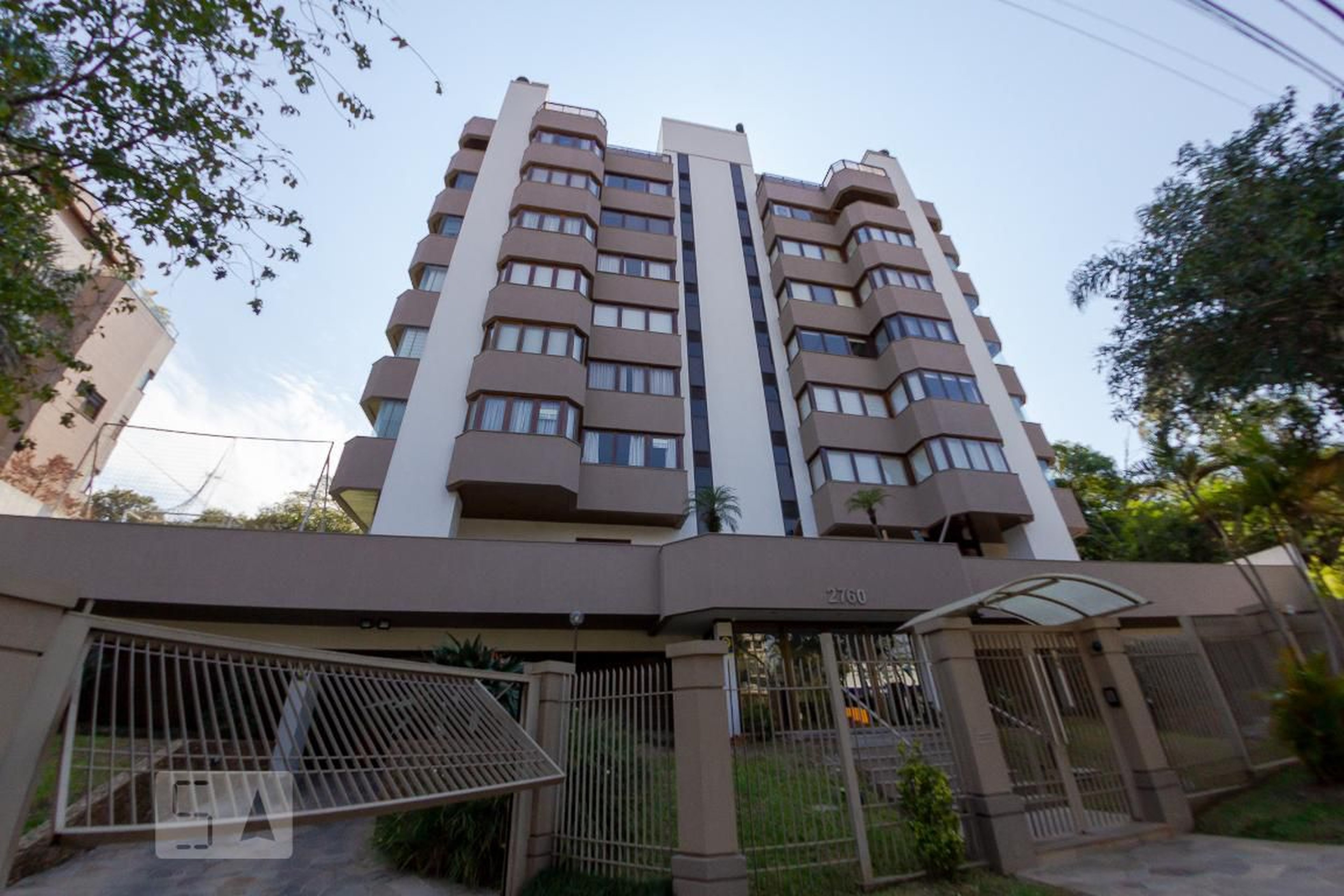 Fachada do Prédio Condomínio Plaza Avignon