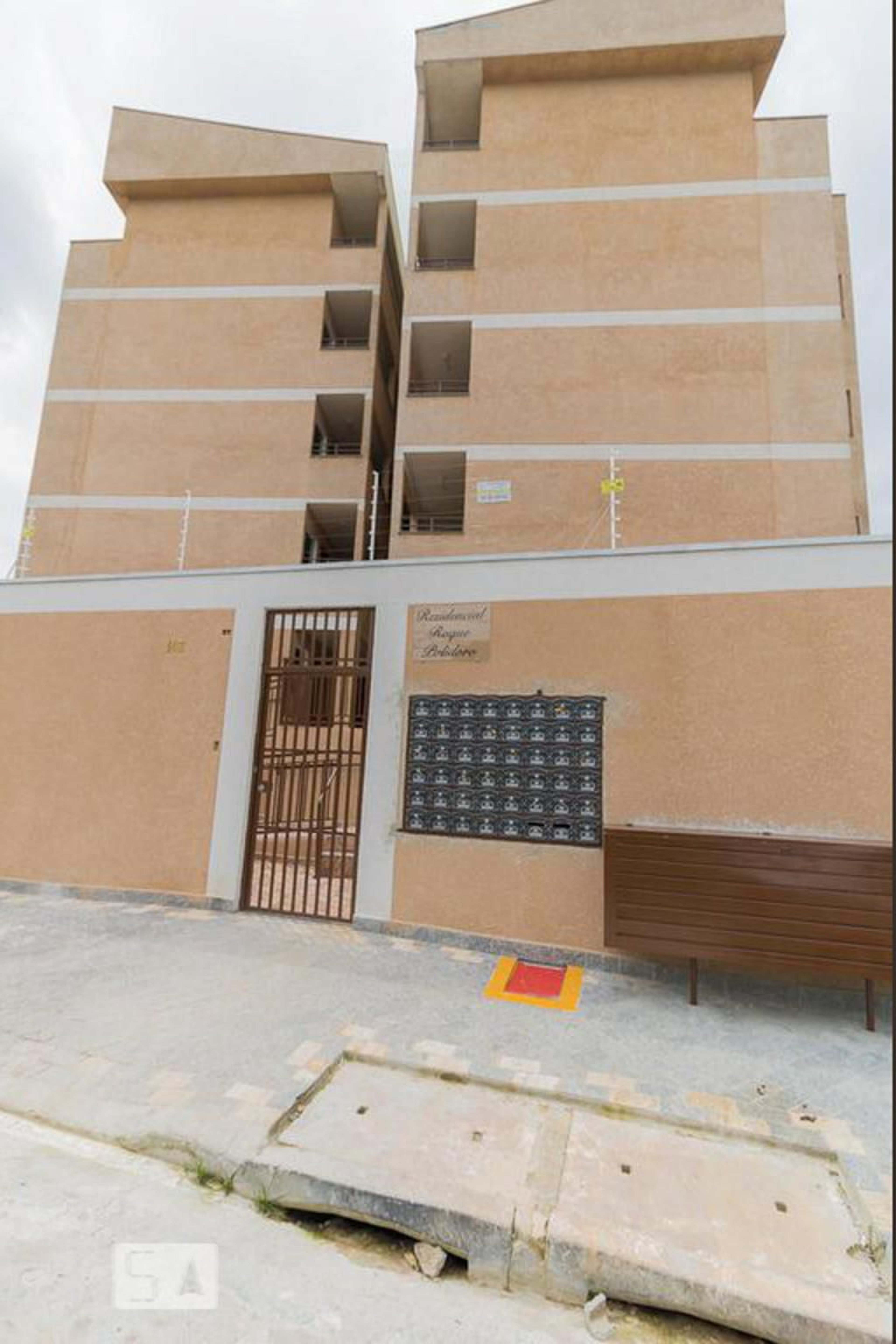 Fachada do Condomínio Residencial Roque Polidoro