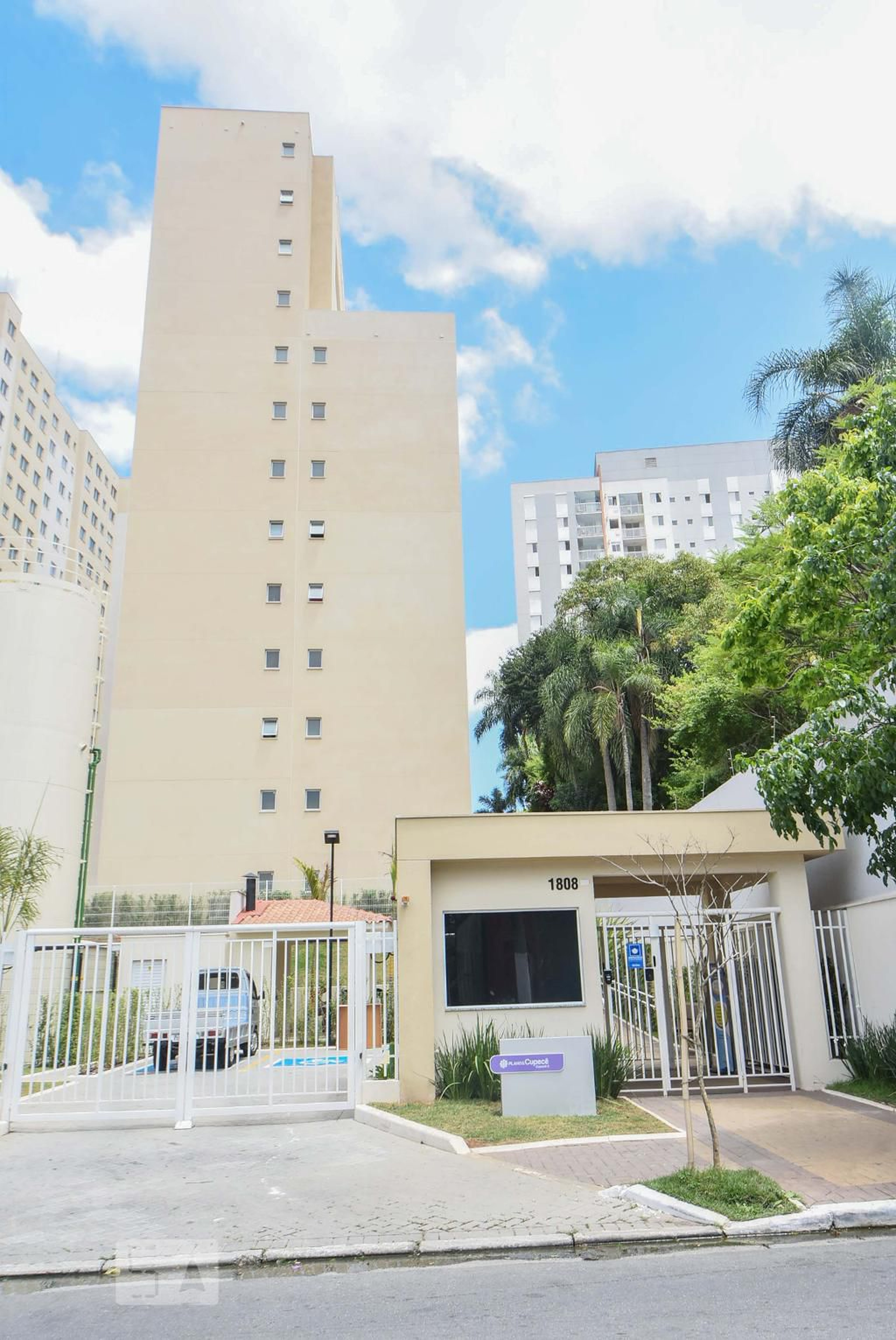 Prédio Condomínio Plano & Cupecê II