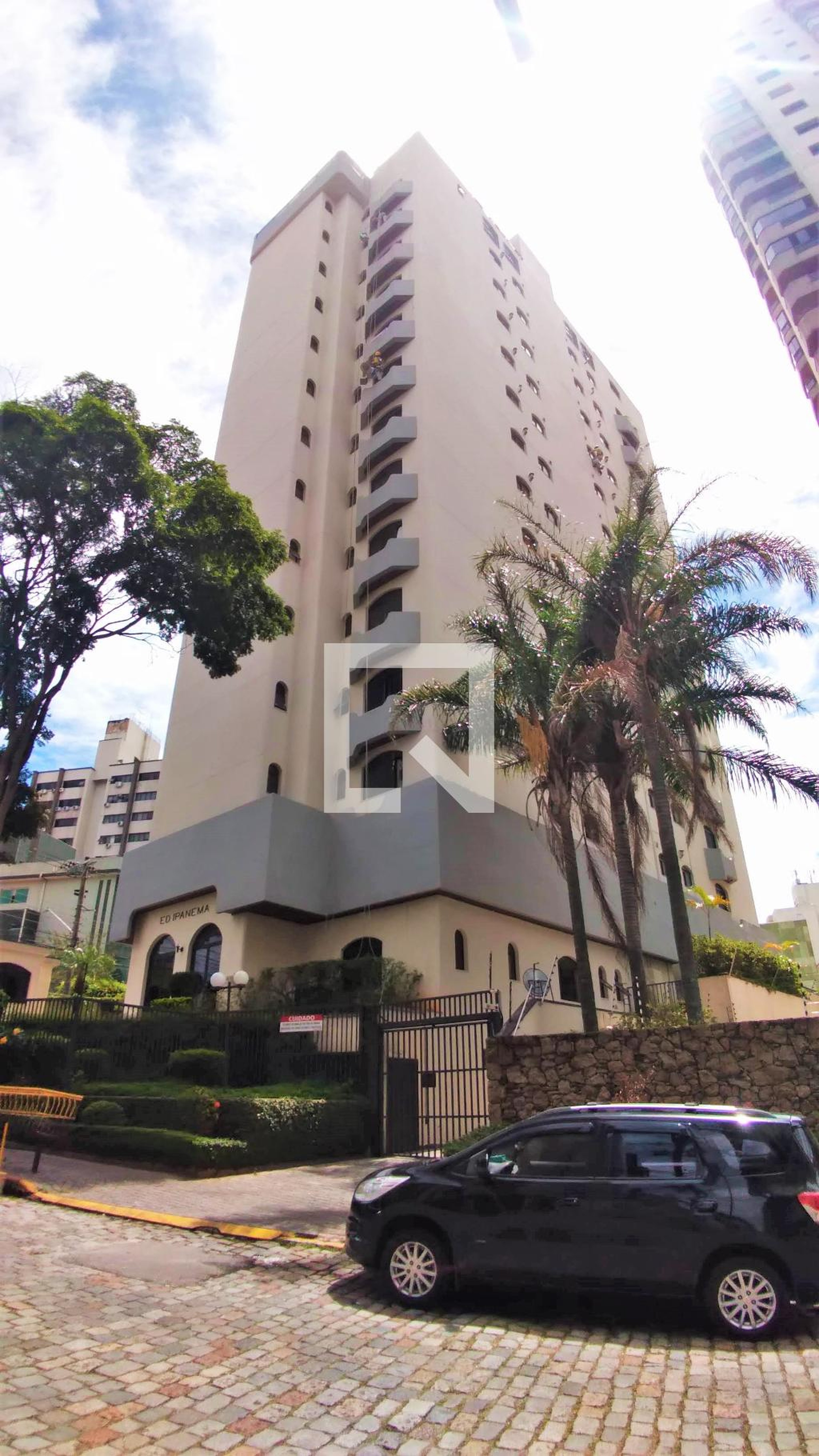 Fachada do Prédio Condomínio Ipanema