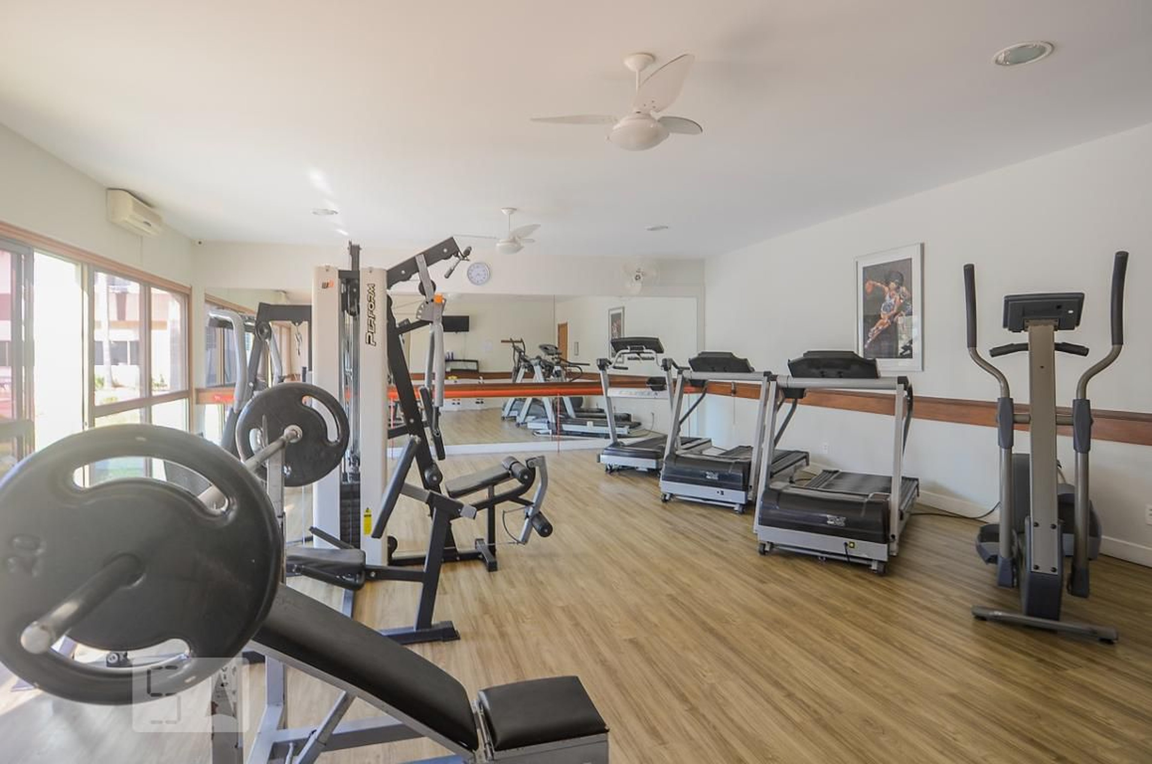 Academia - Life Square Menino Deus