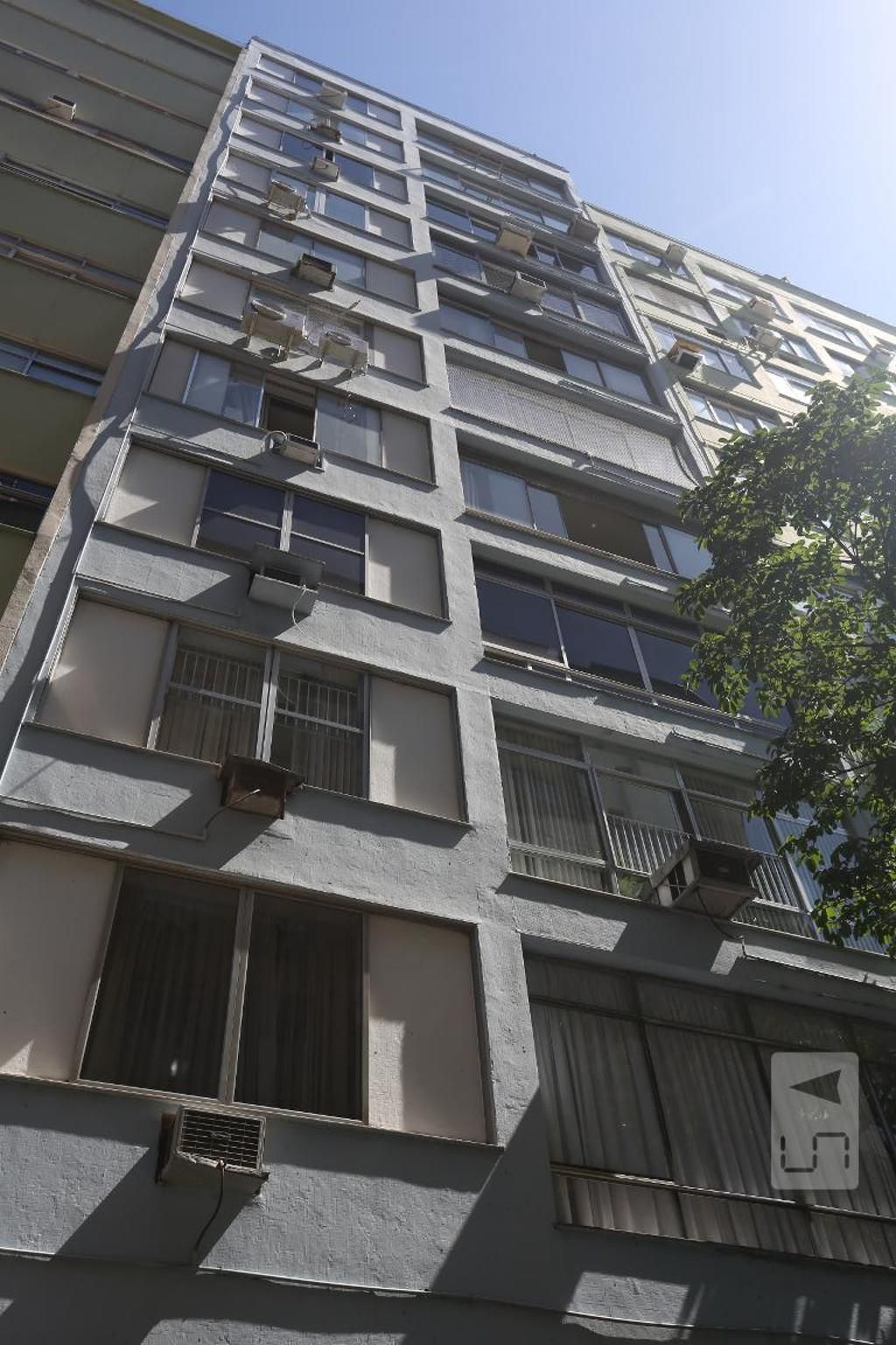 Fachada Condomínio em Rua Raul Pompéia, 105