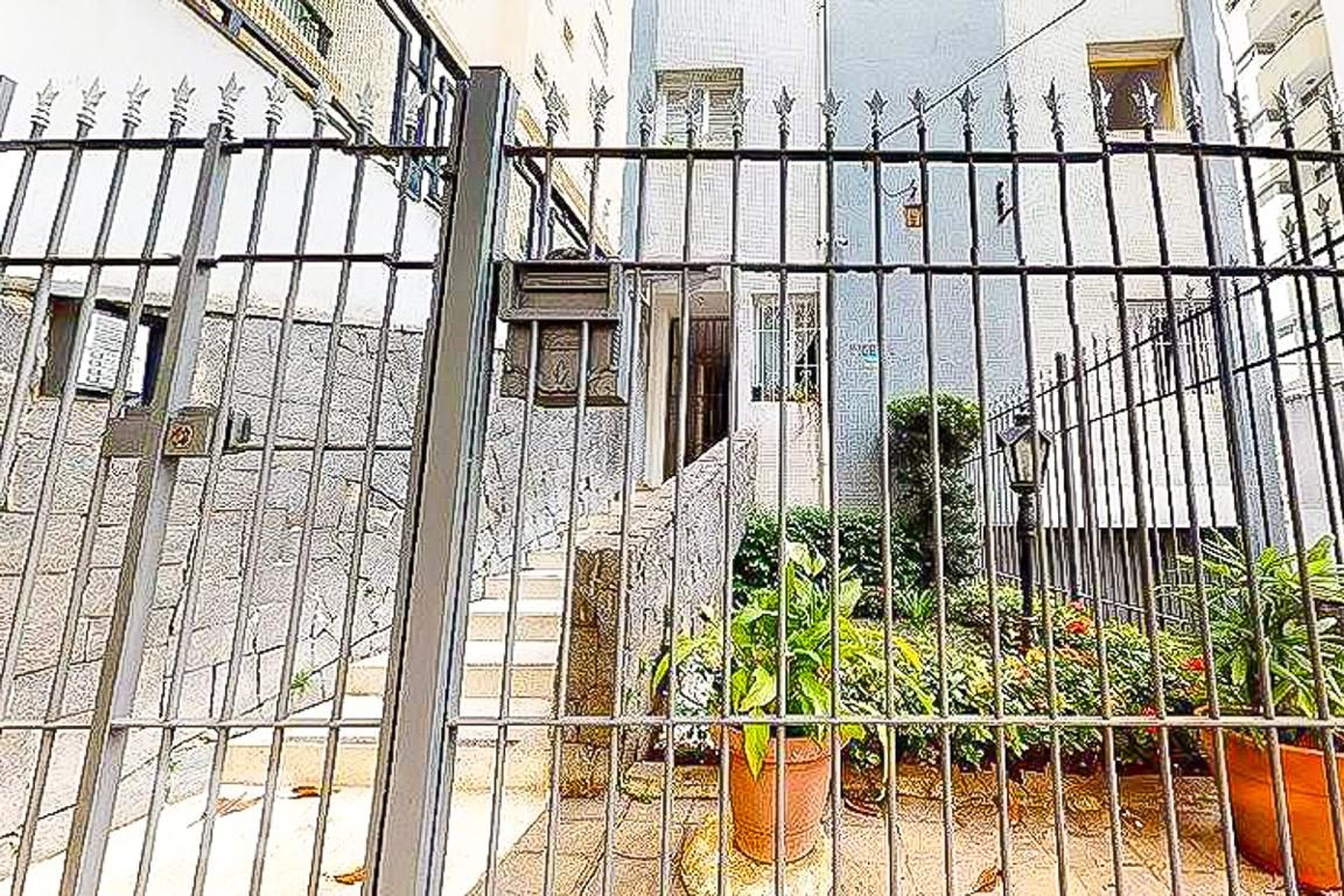 Fachada Condomínio Montmartre