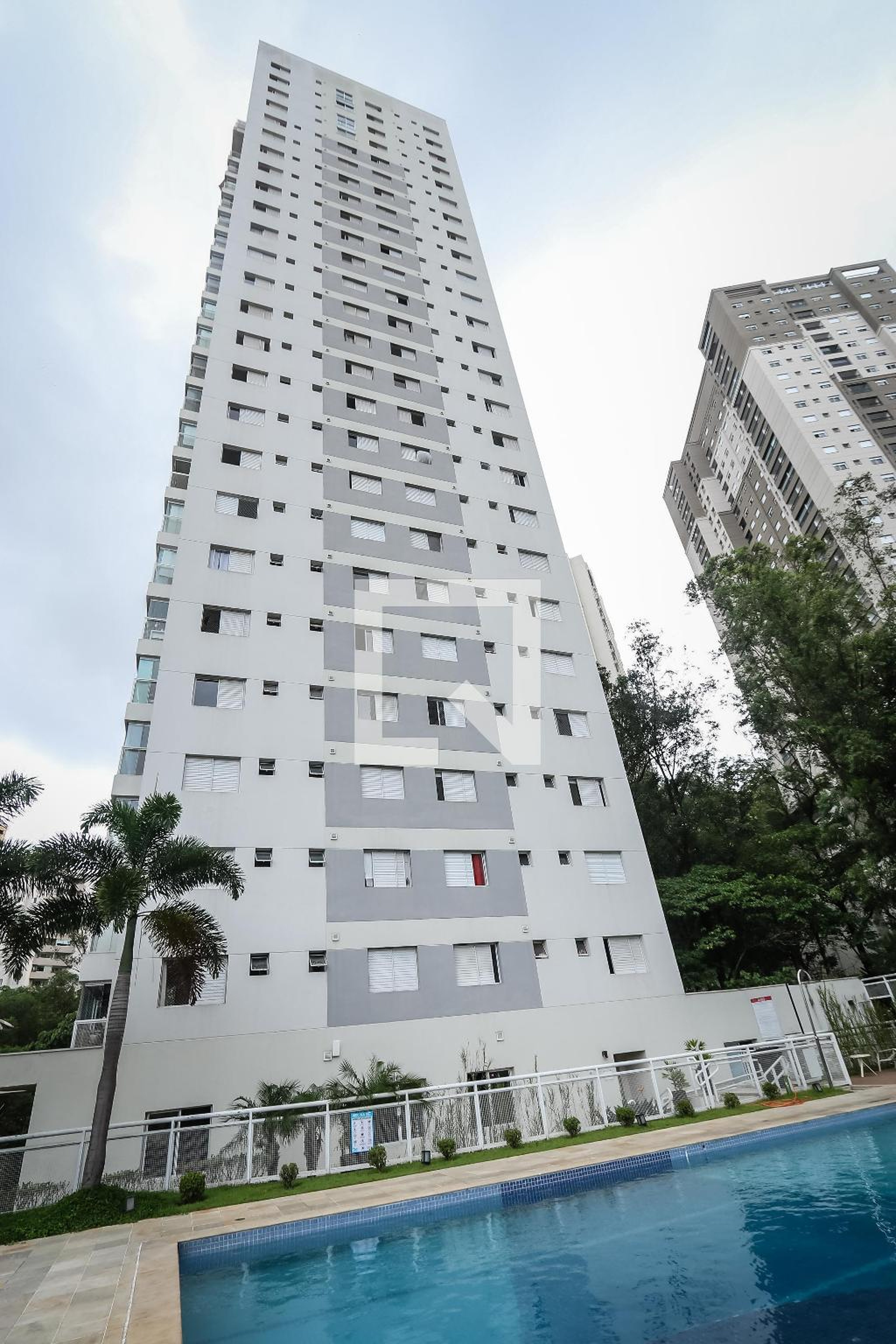 Predio Condomínio In Jardim Sul Street