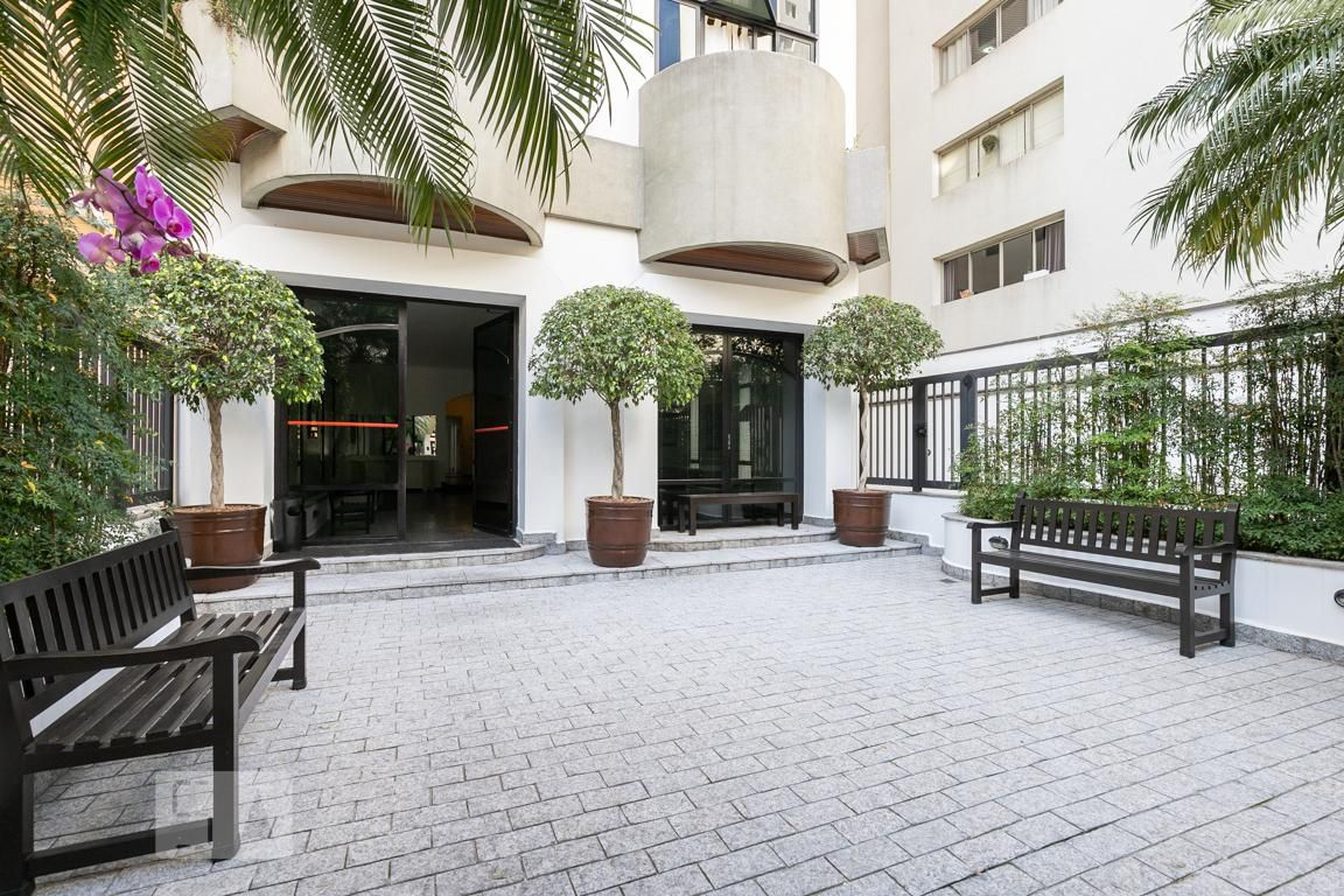 Area Comum - Triun Phillipe