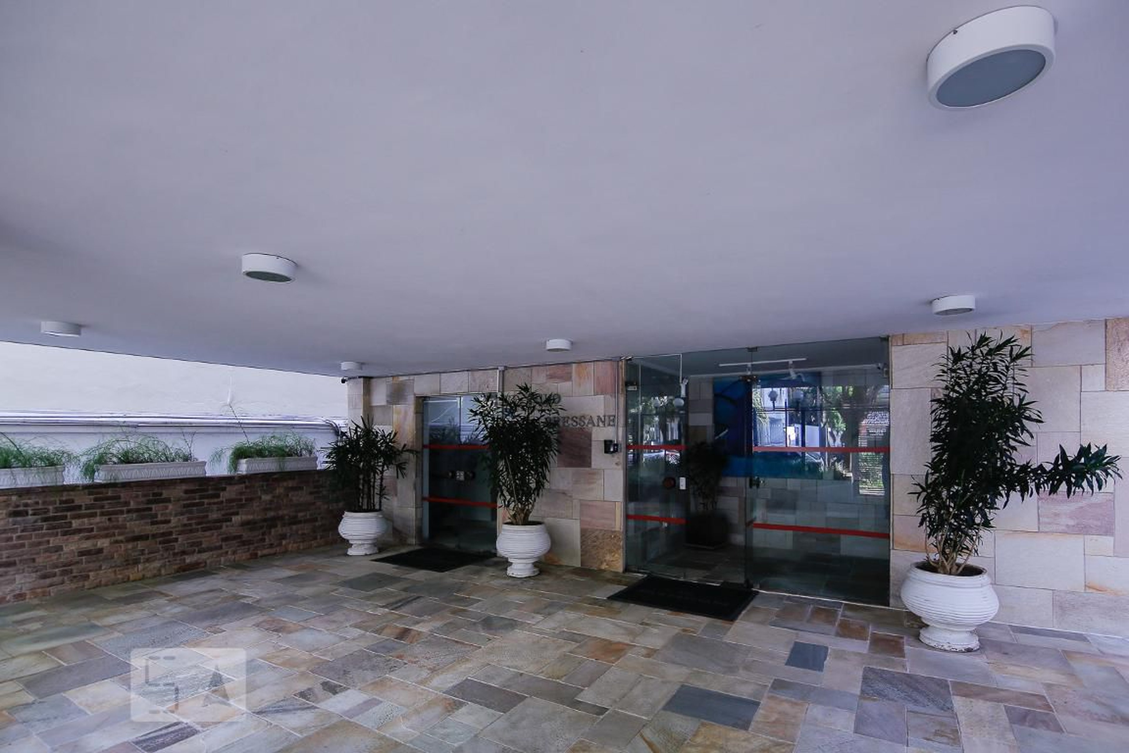 Hall Social - Nilo Bressane