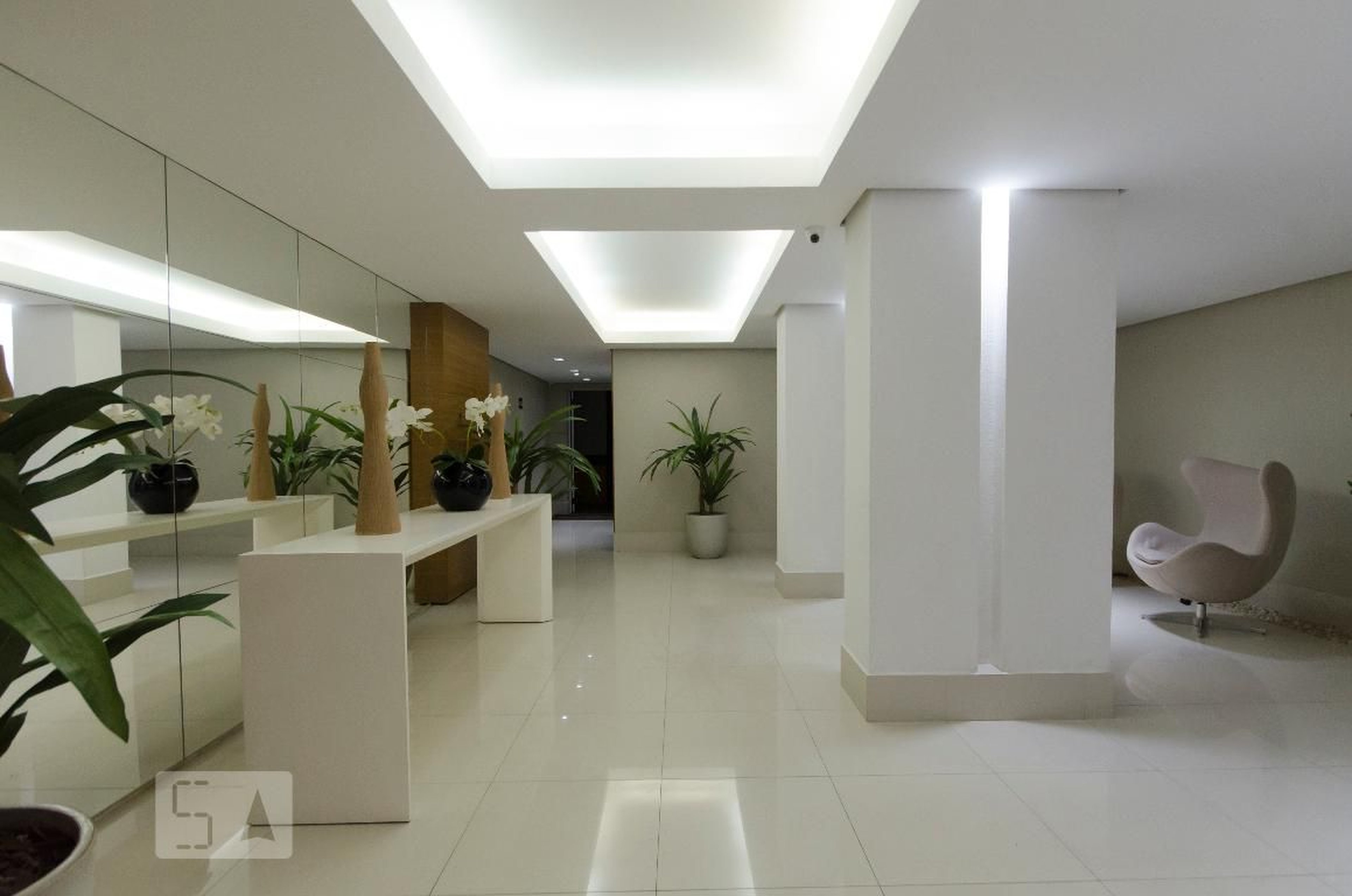 Hall - Maxin Santana