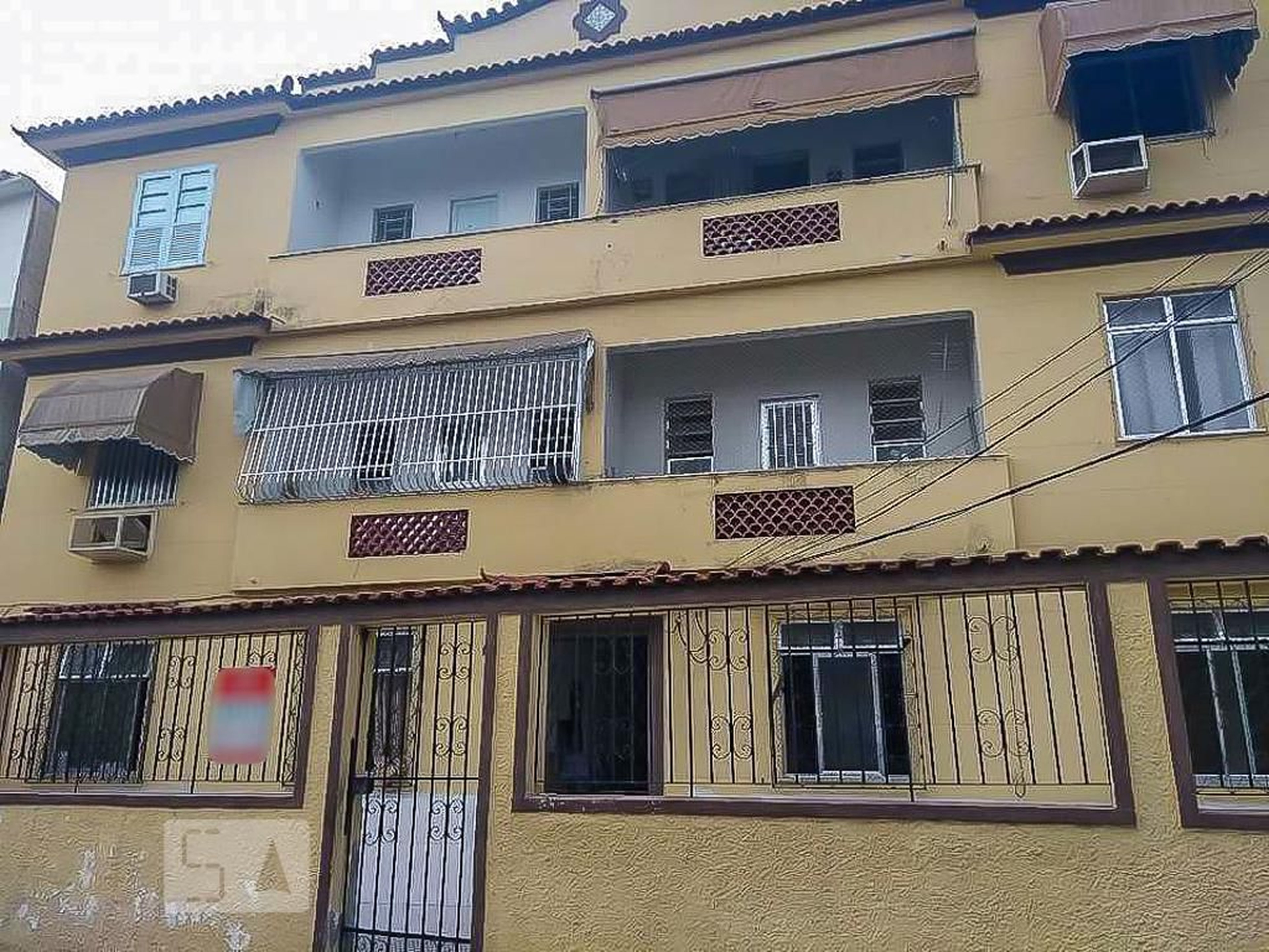 Fachada do Prédio Condomínio em Rua Tanagra, 41 - Olaria, Rio de Janeiro - Rj, Brasil, 41