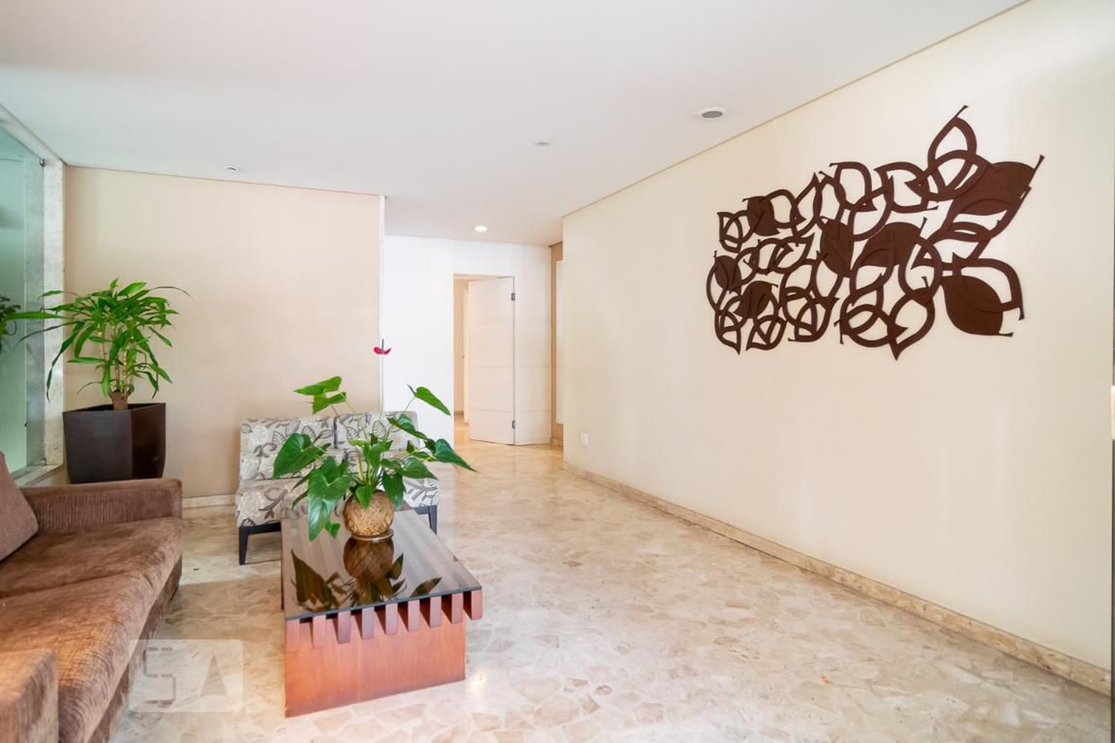 Hall Entrada - Maison de Mont Luçon