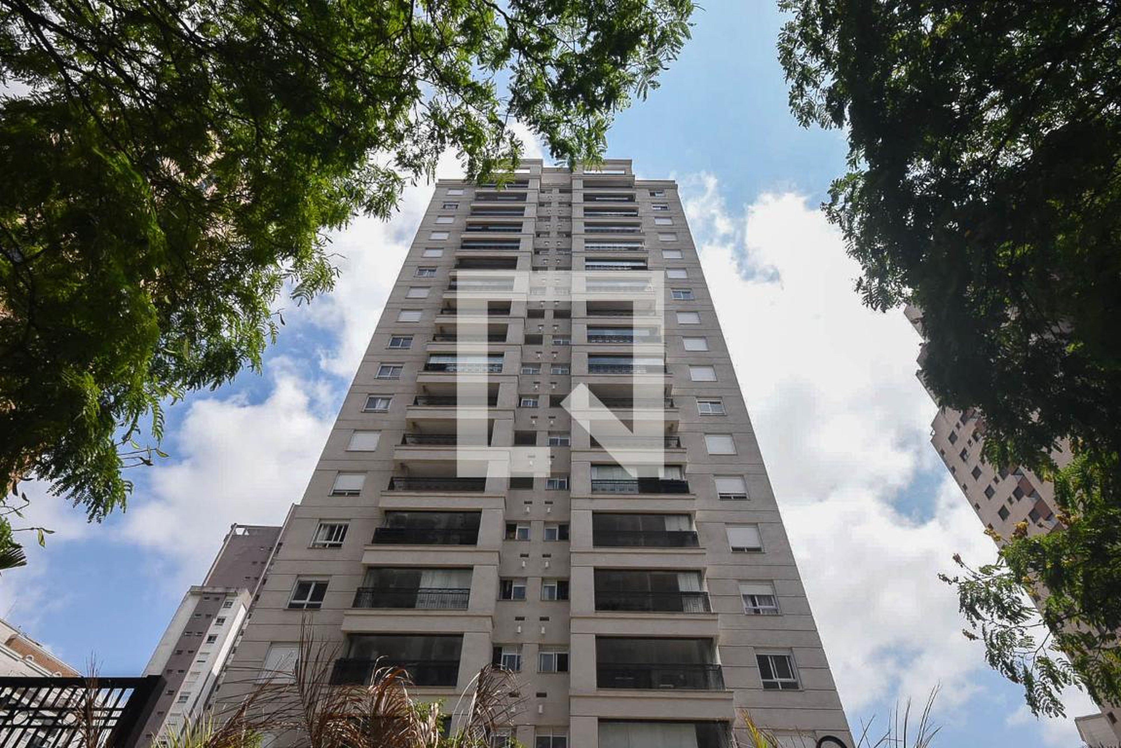 Fachada Condomínio RG Oscar