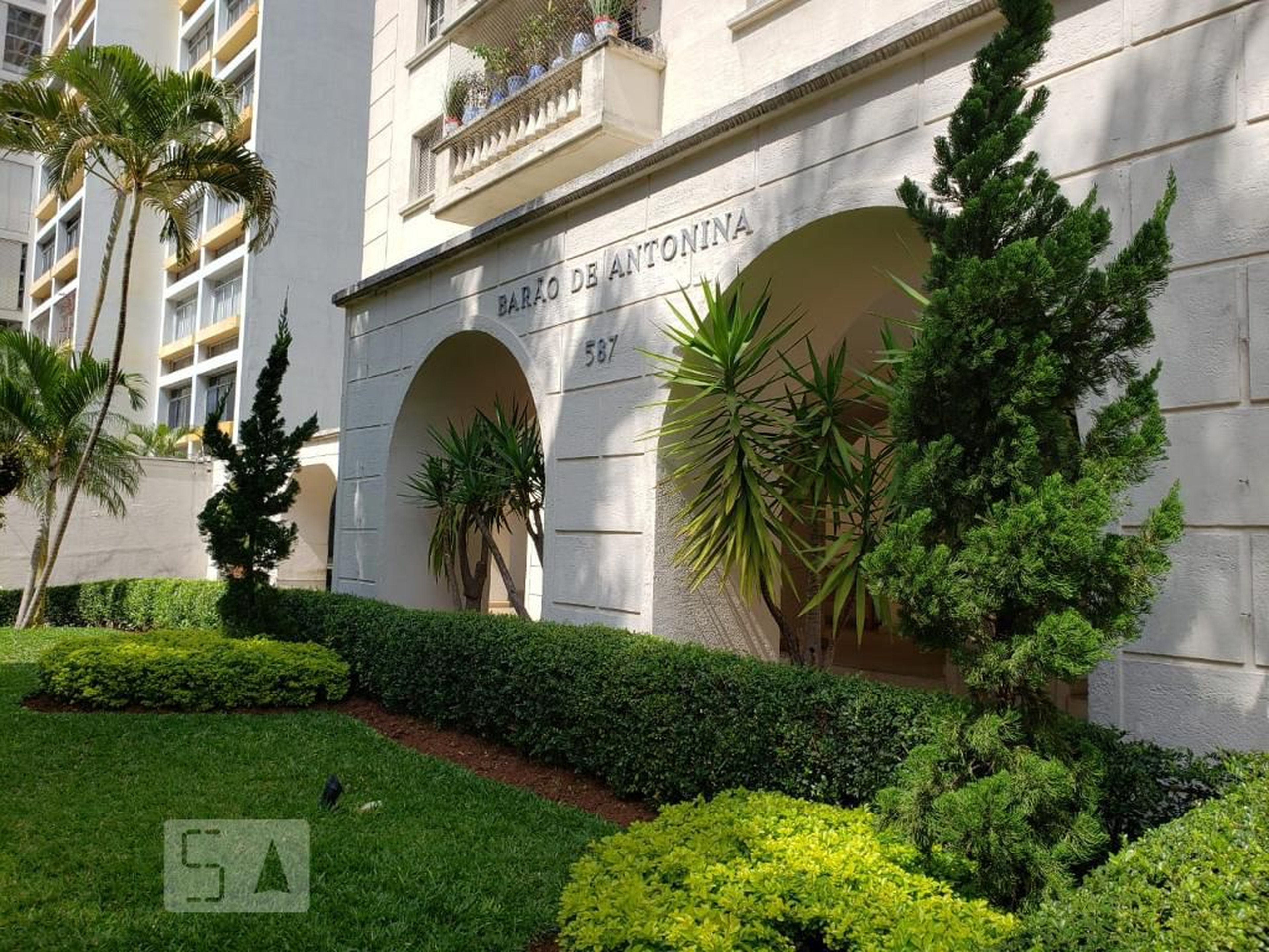 Fachada do Condomínio Condomínio Barão de Antonina