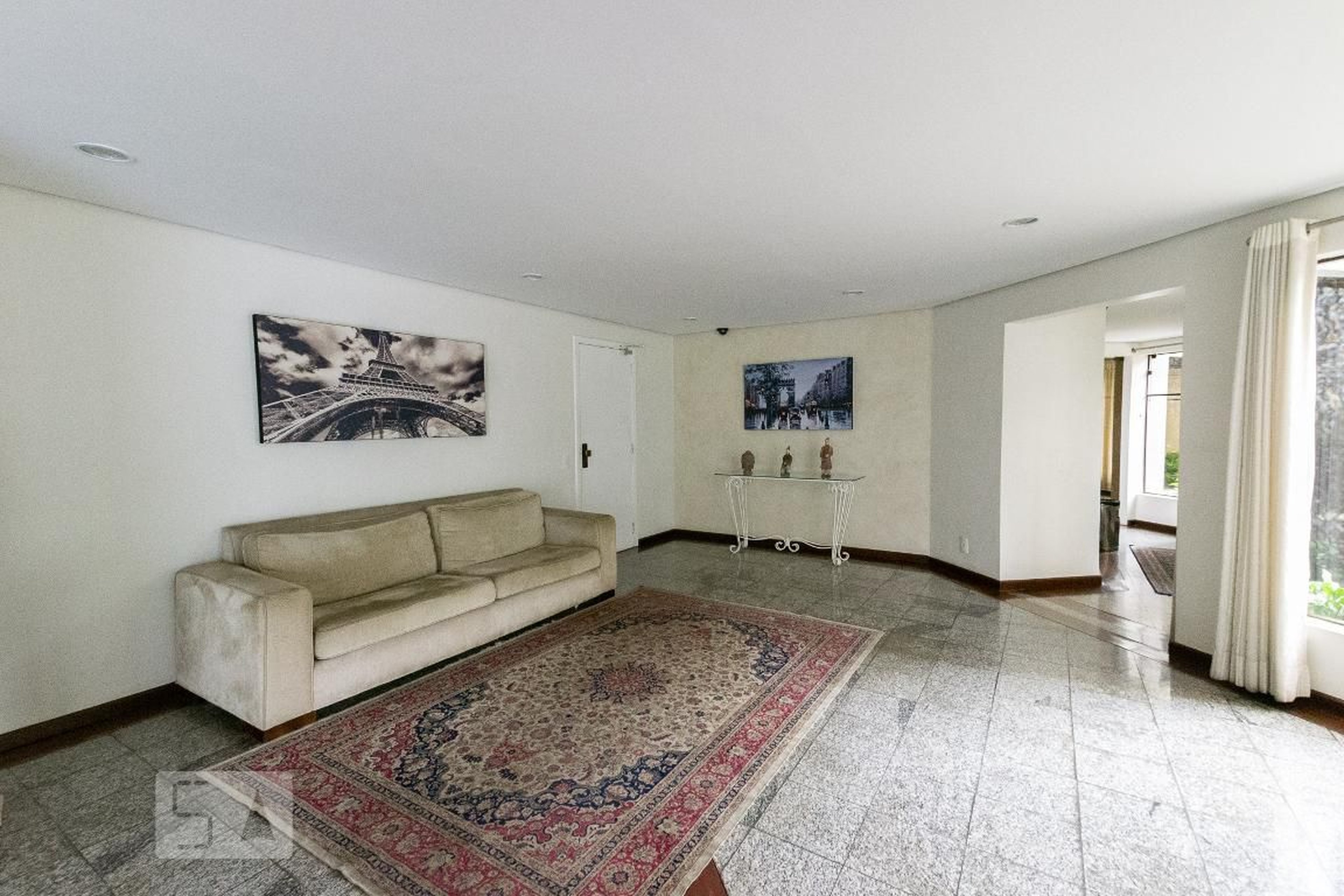 Hall - Jardim dos Passáros