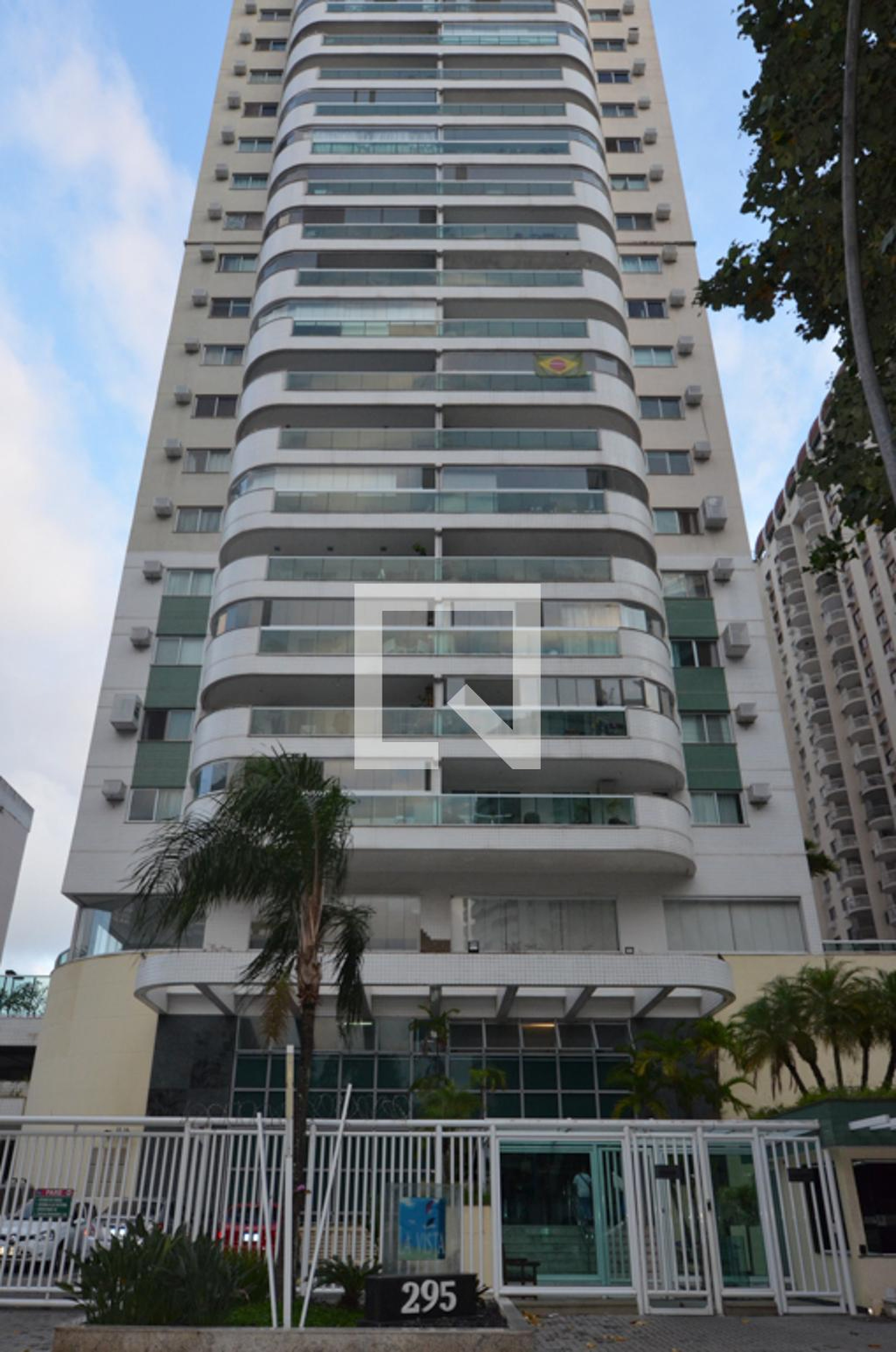 Fachada do Prédio Condomínio La Vista Residencial