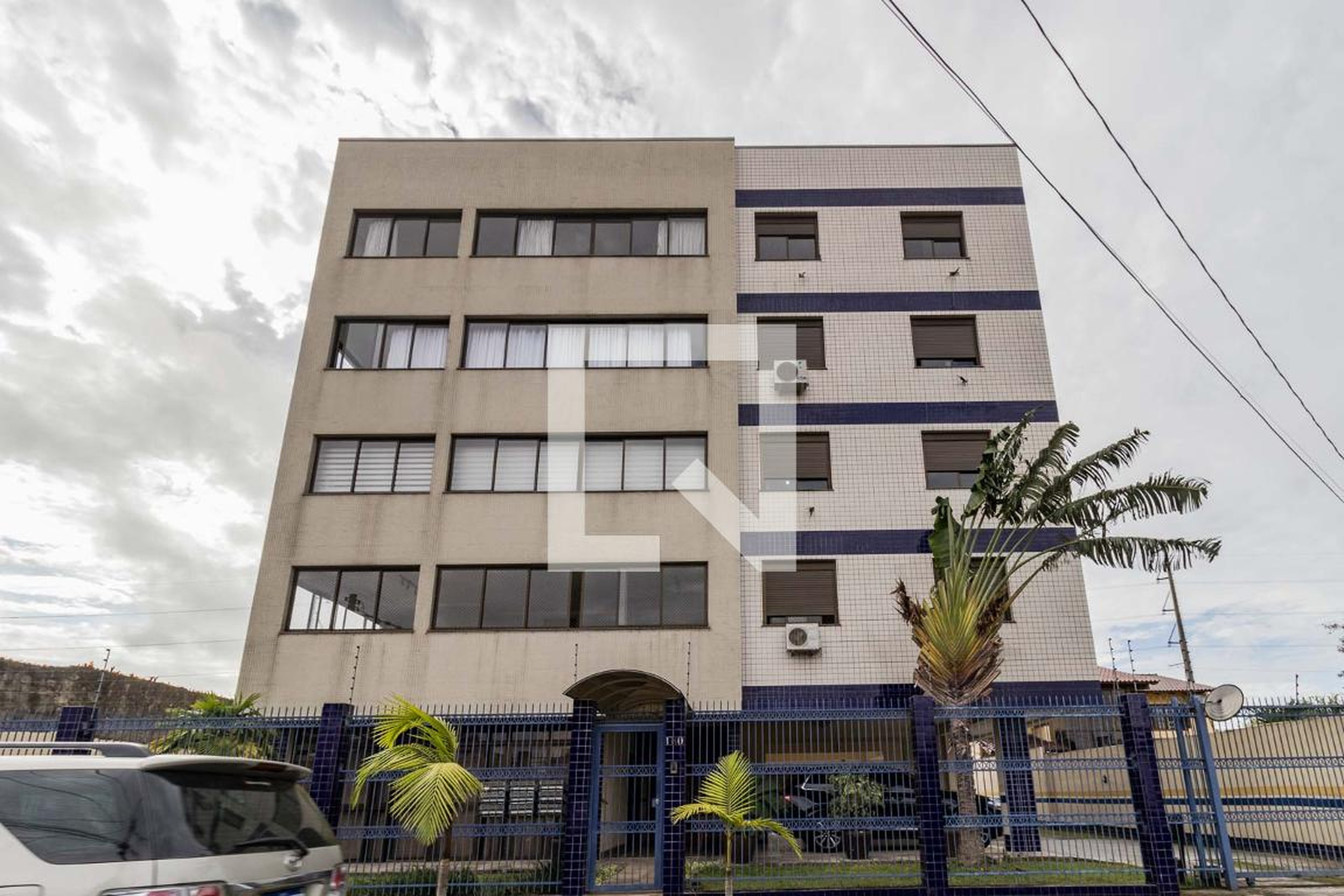 Fachada Condomínio em Rua Engenheiro Arnaldo Gladoch, 160