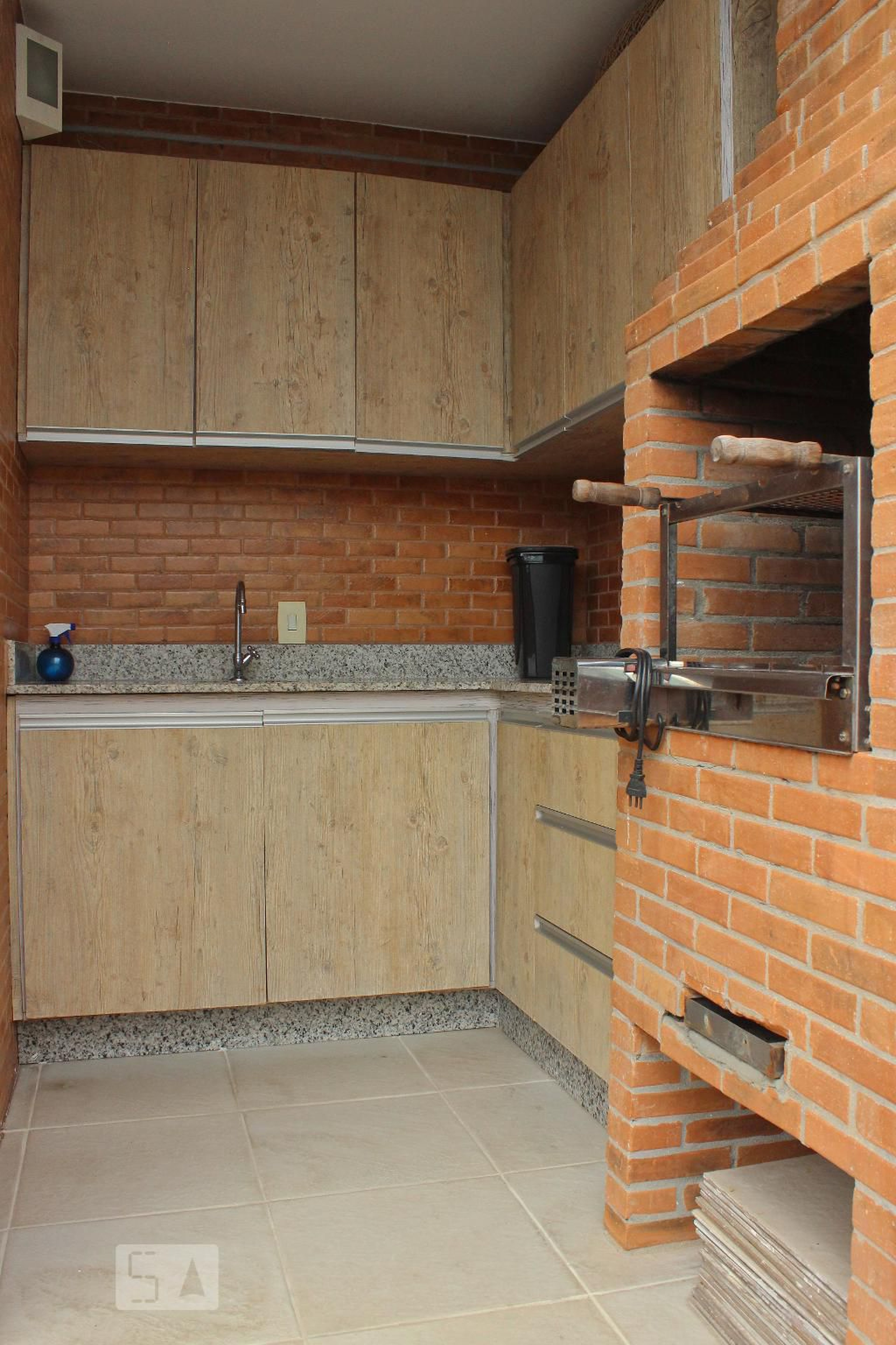 Churrasqueira - Península Fit