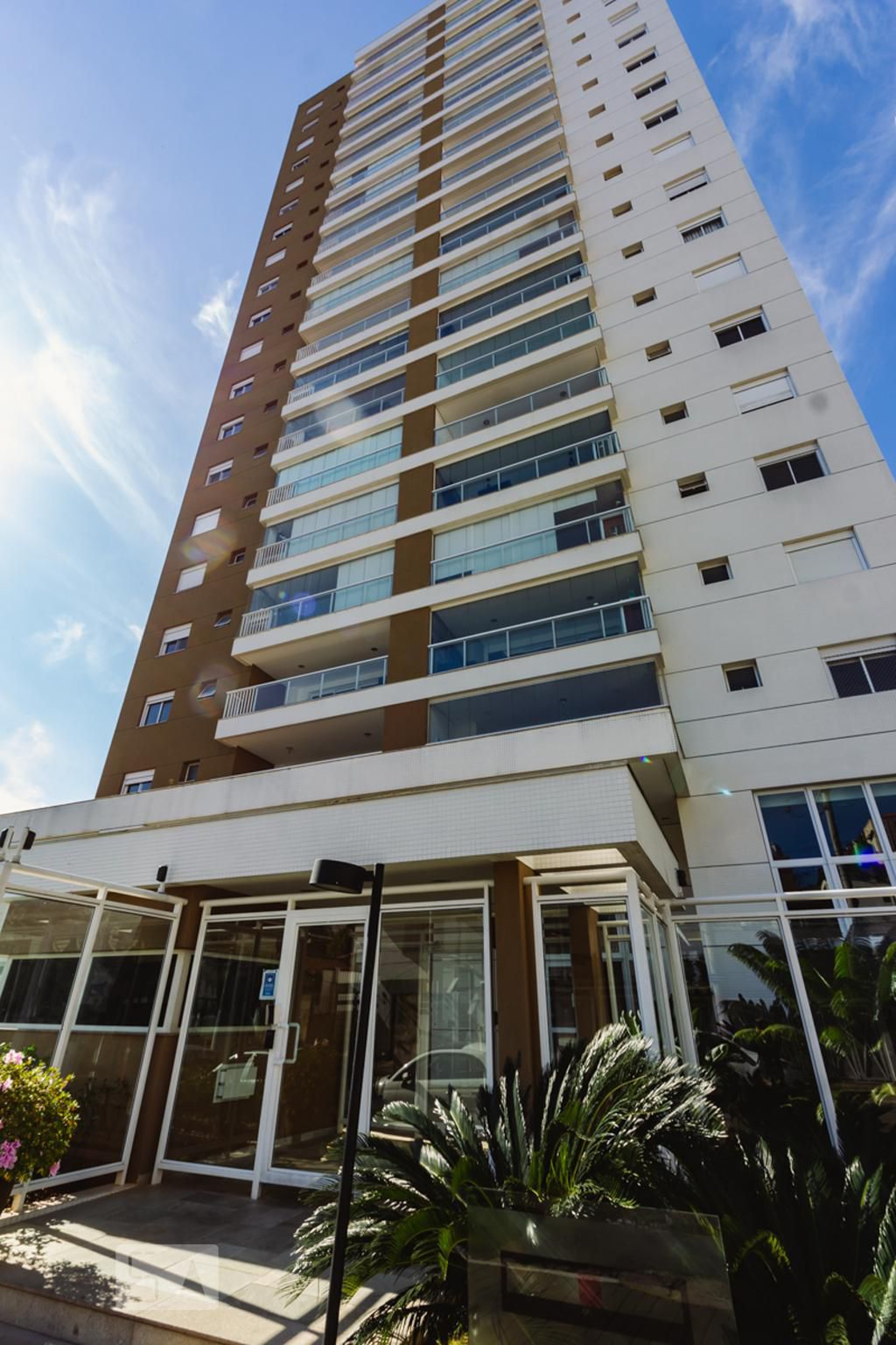 Fachada Condomínio em Rua Maracanã, 131