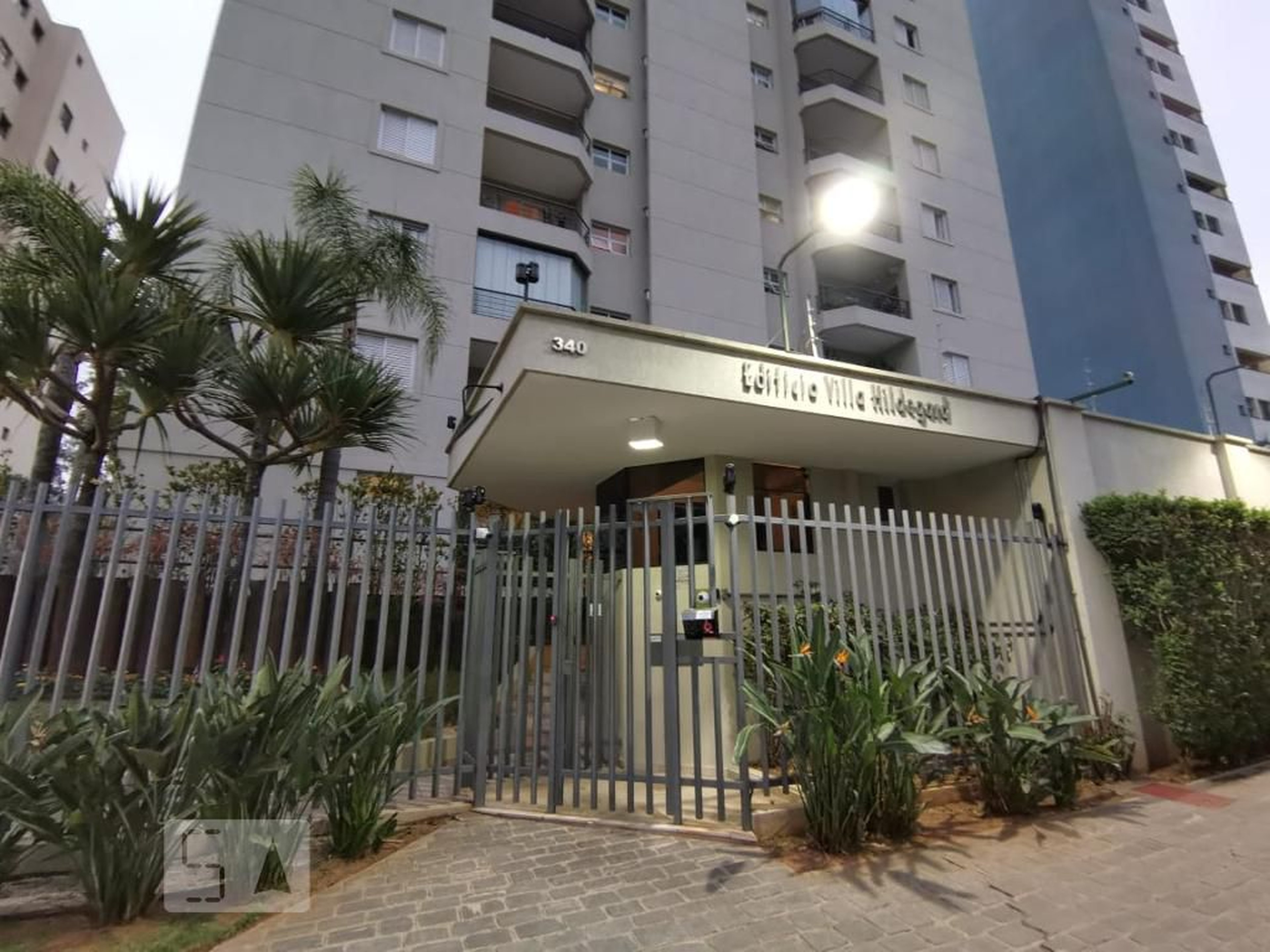 Fachada do Condomínio Condomínio Villa Hildegard