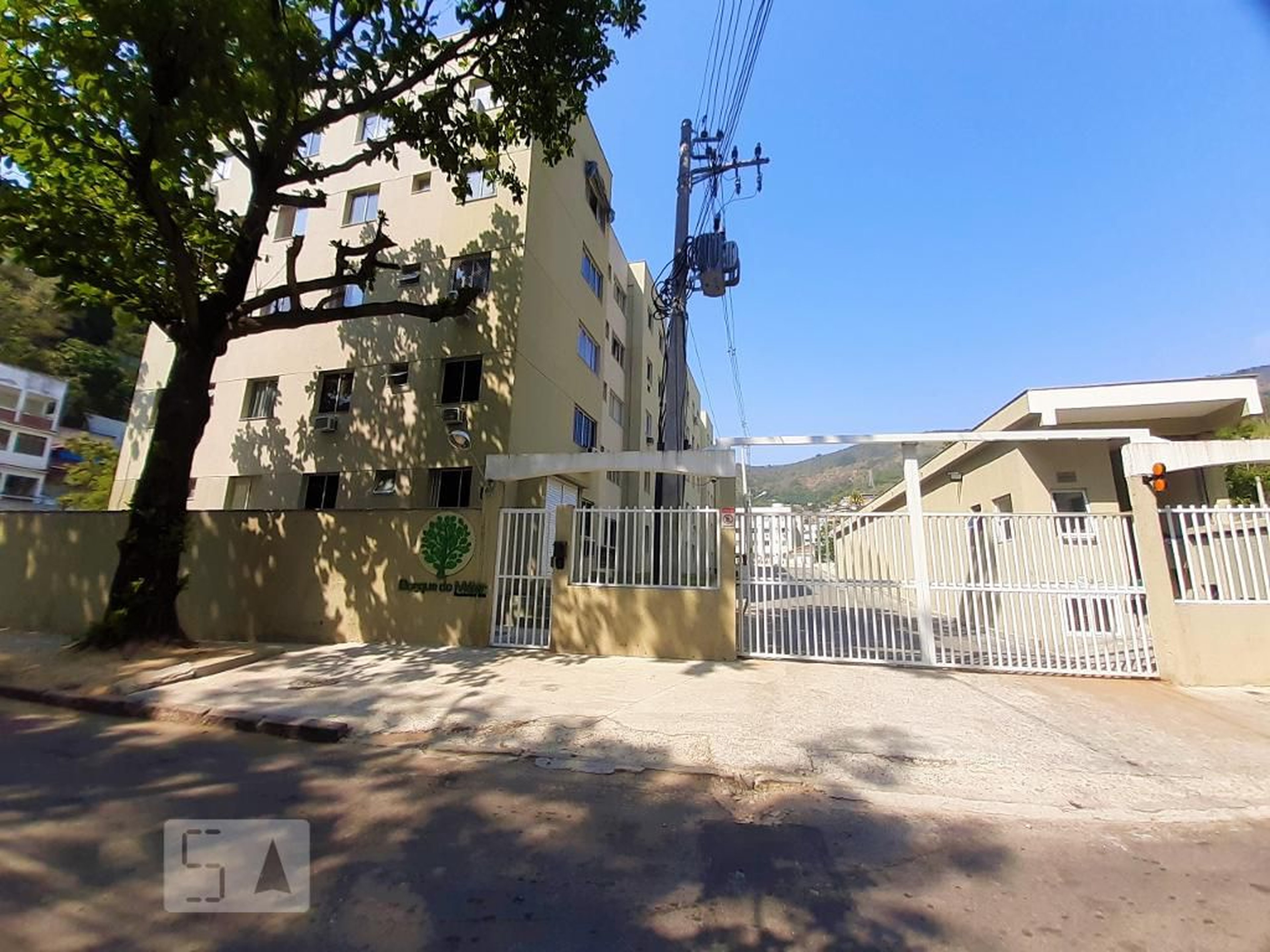 Fachada Condomínio em Rua Camarista Méier, 638