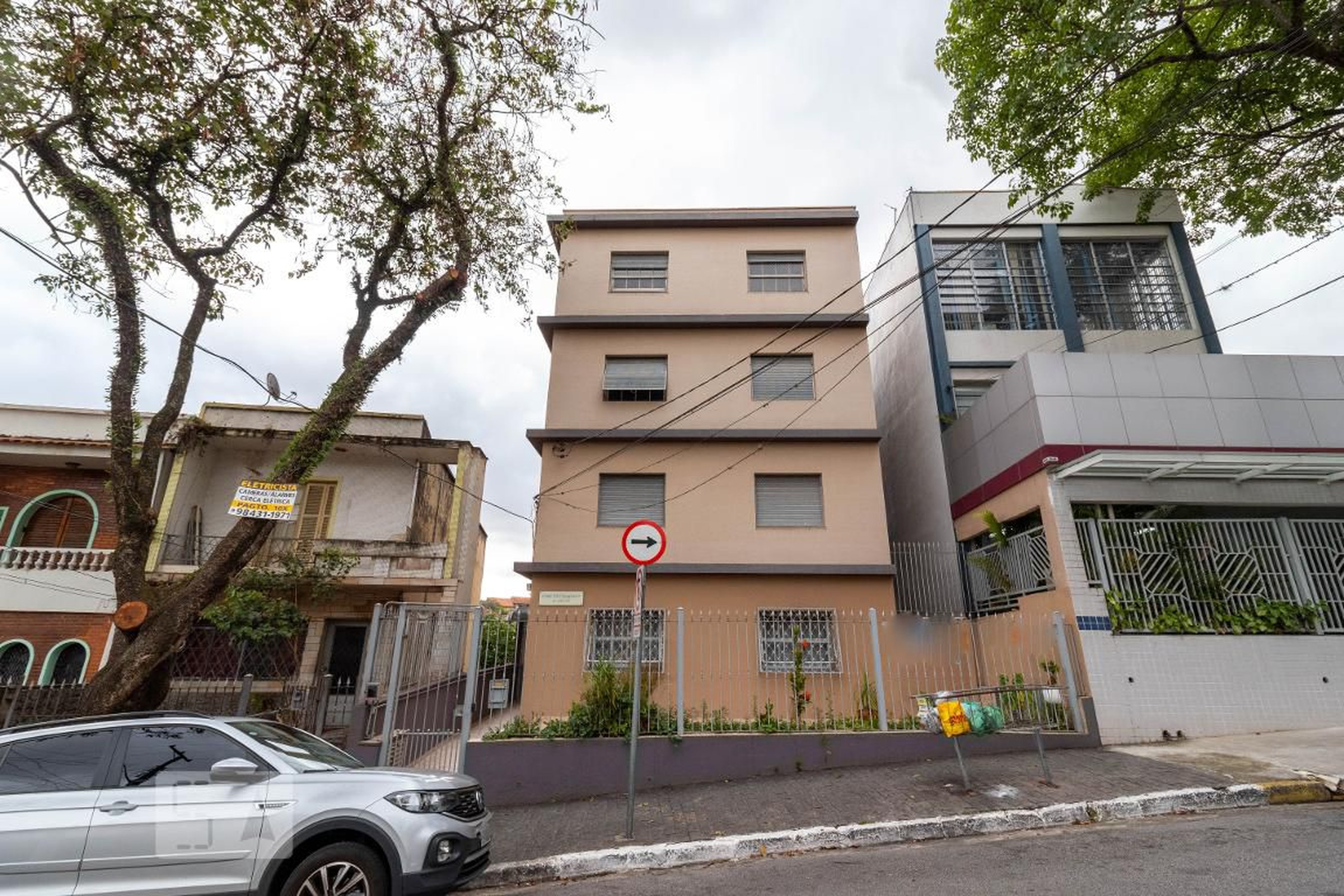 Fachada Condomínio em Rua Cataguases, 135