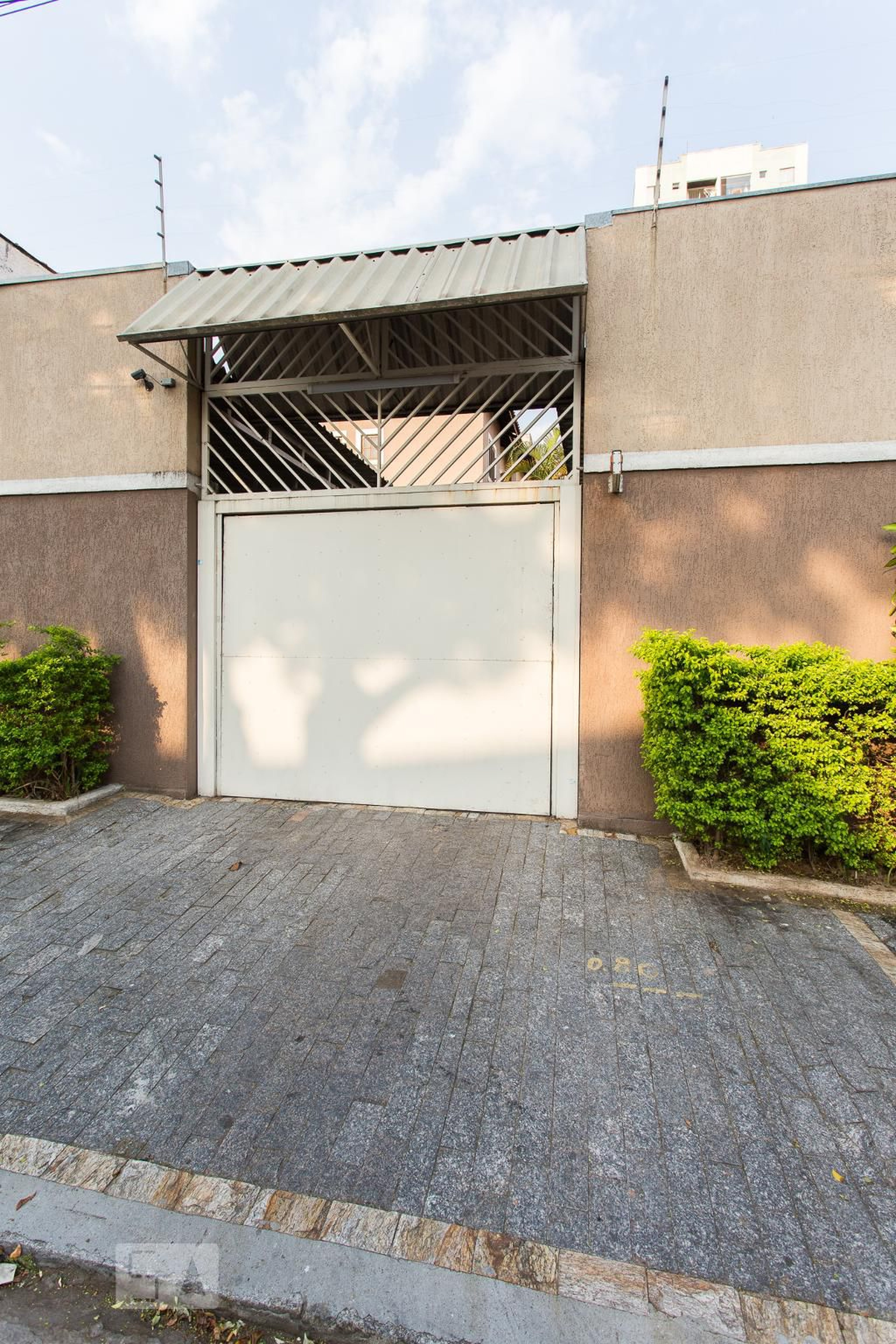 Fachada do Condomínio Residencial Village