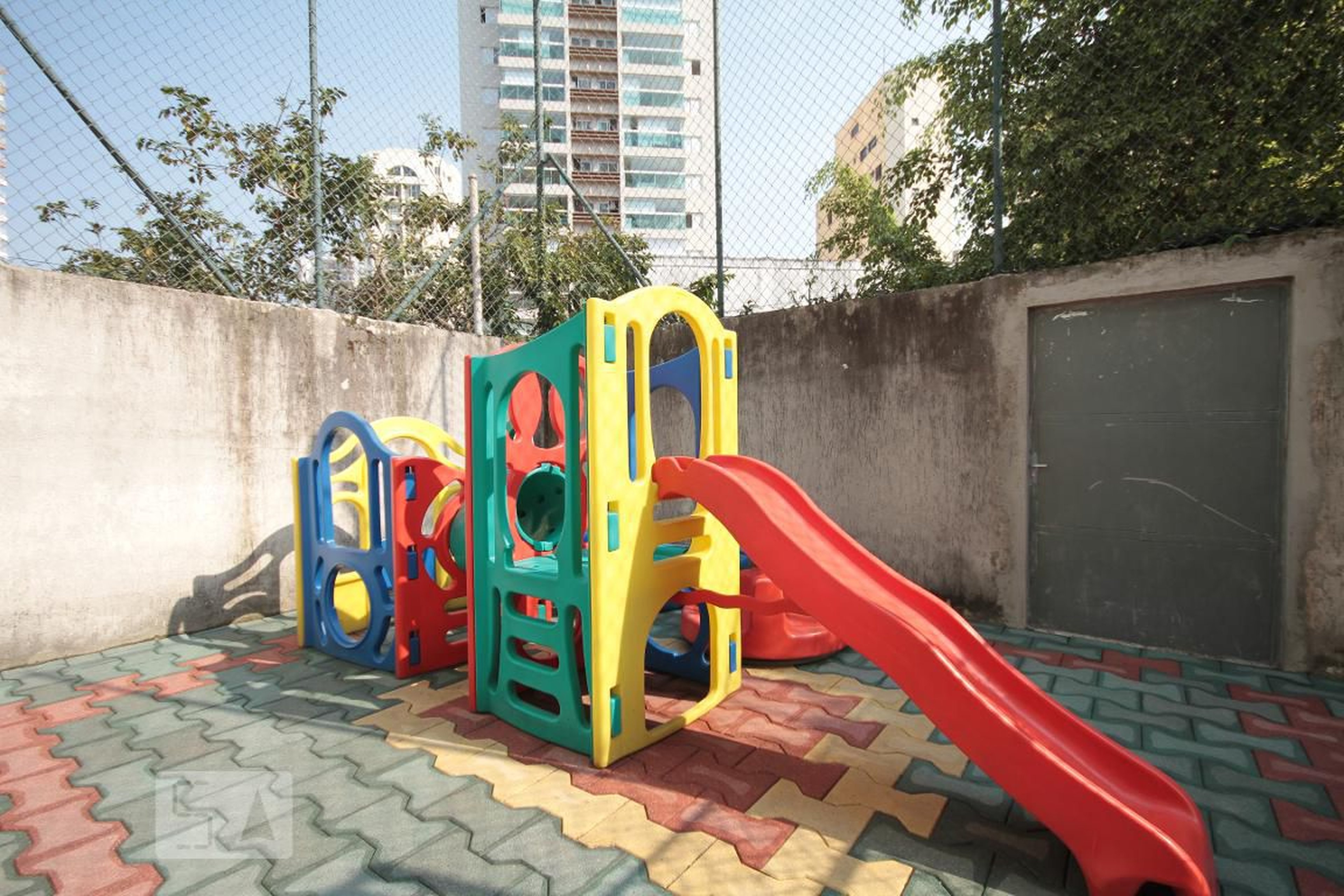 Playground - Edifício Dakar