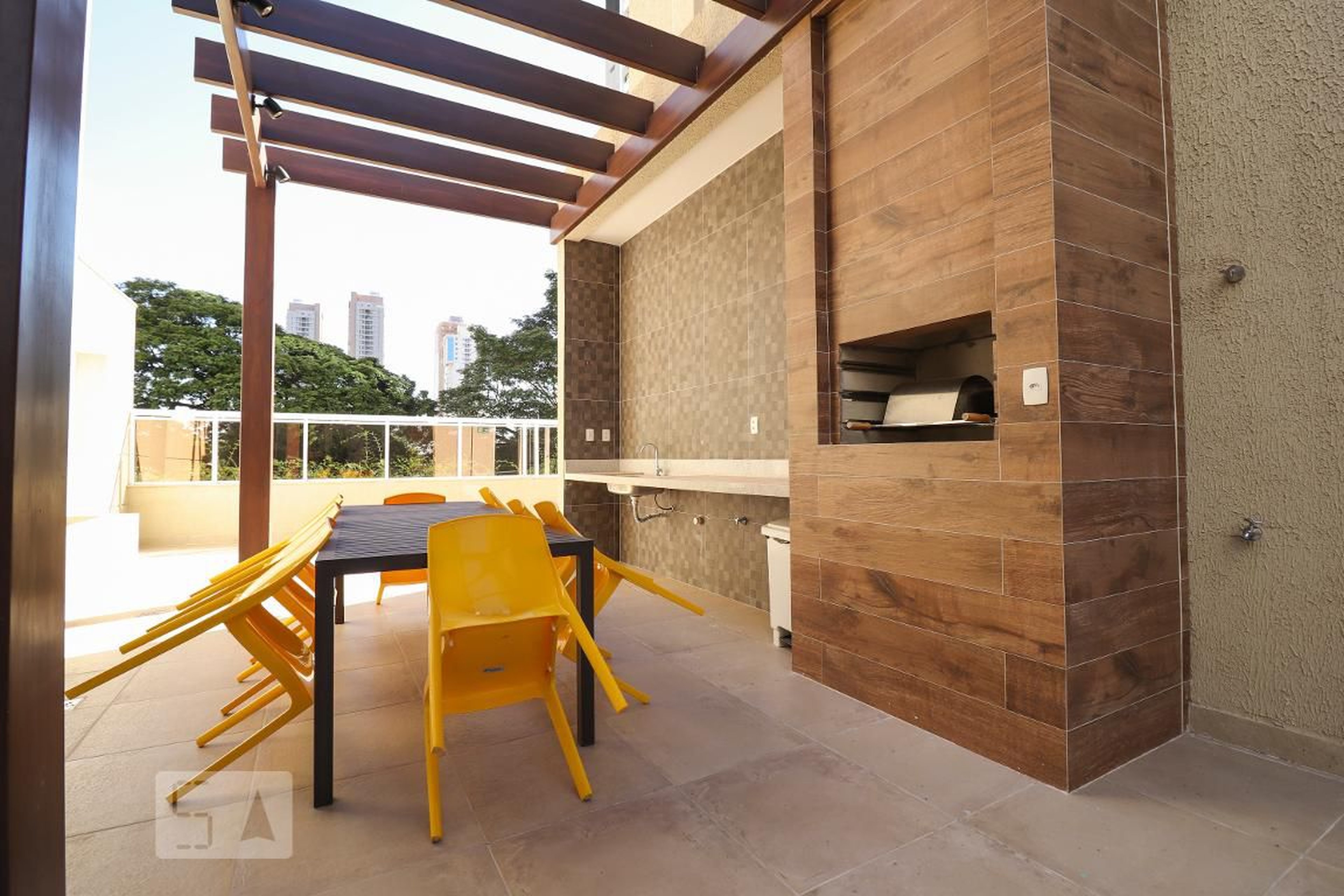 Churrasqueira - Follow Bueno