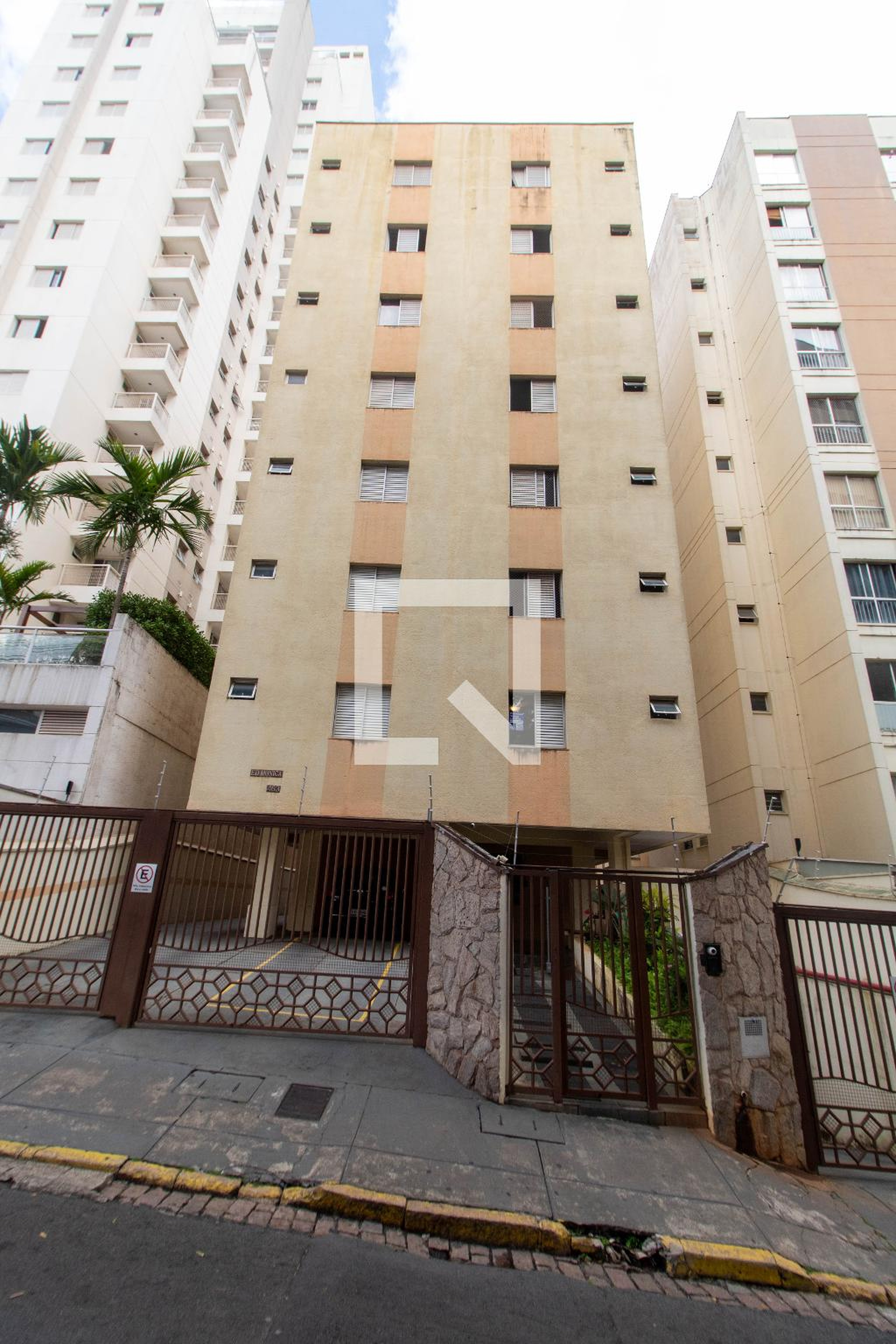 Fachada Condomínio em Rua Sacramento, 463