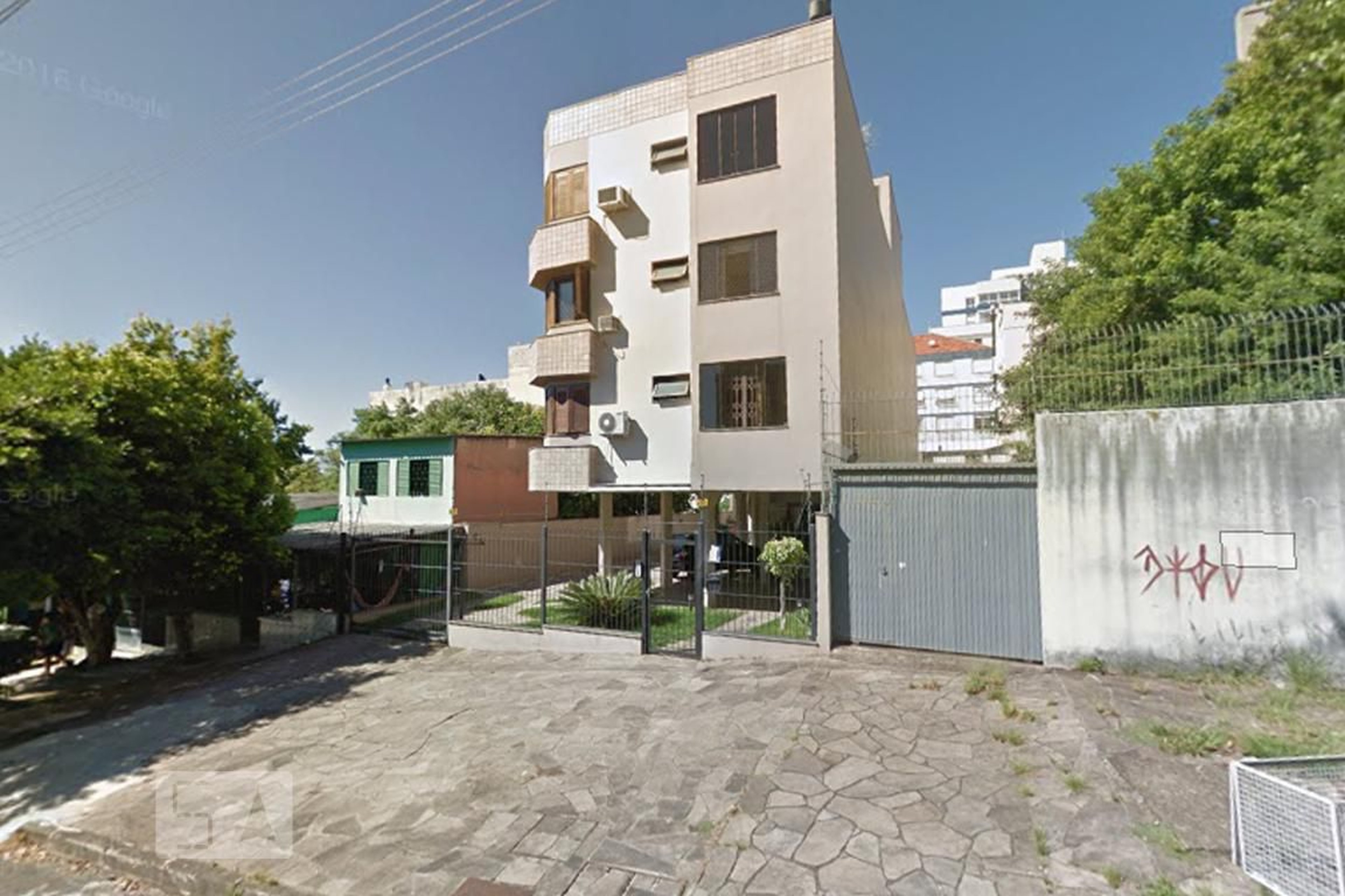 Fachada do Condomínio Condomínio em Avenida Jordão, 45