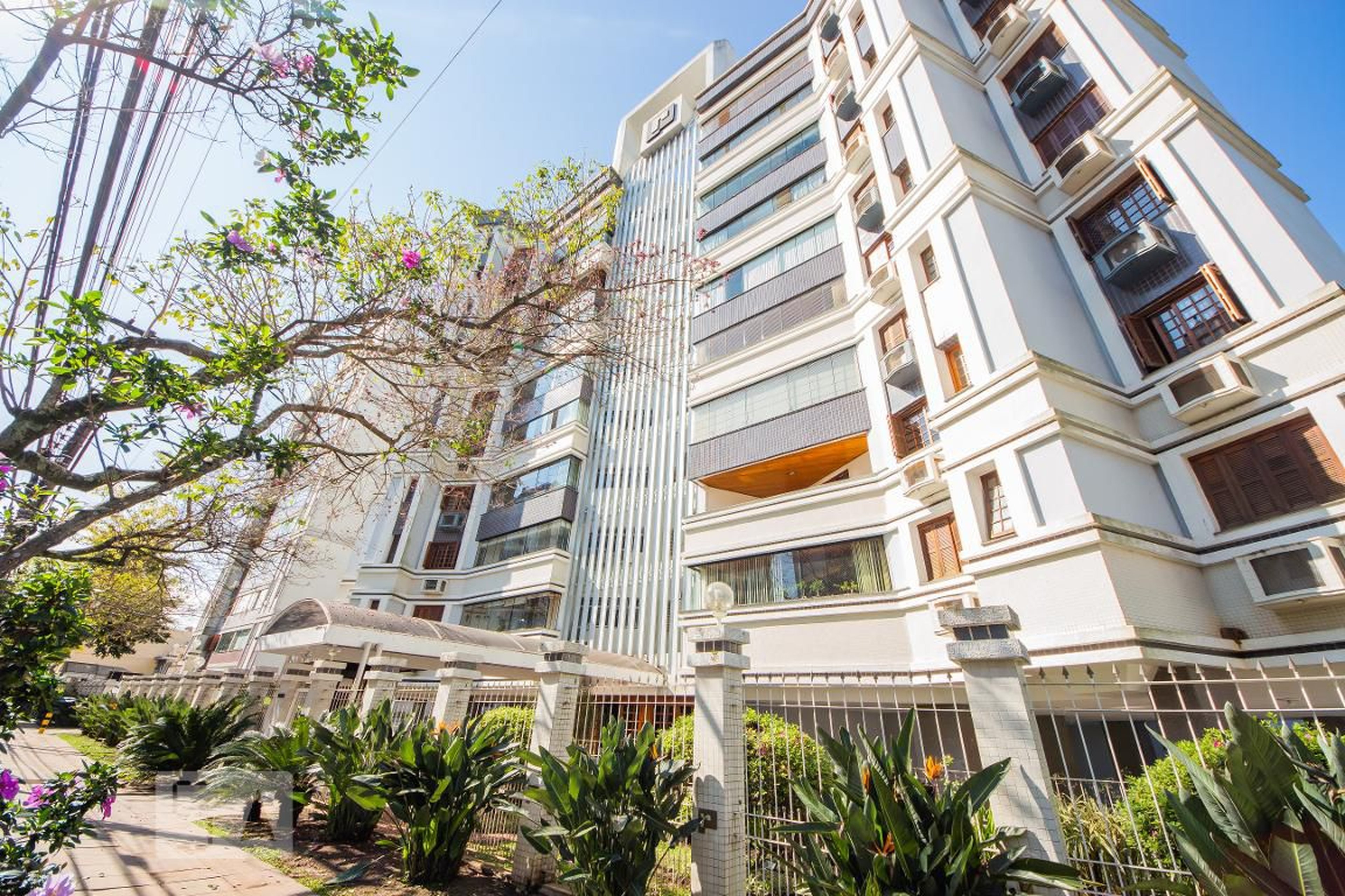 Fachada do Condomínio Edifício Boulevard Tenére