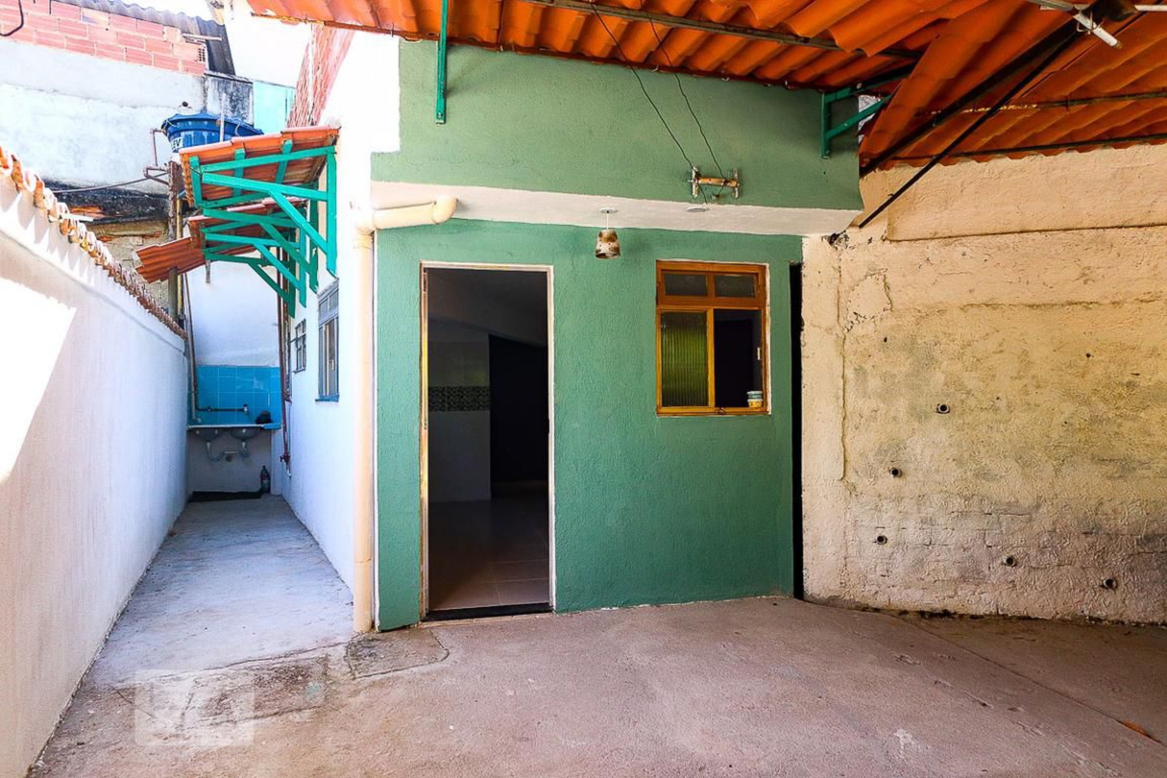 Fachada Condomínio em Estrada do Pacuí, 103