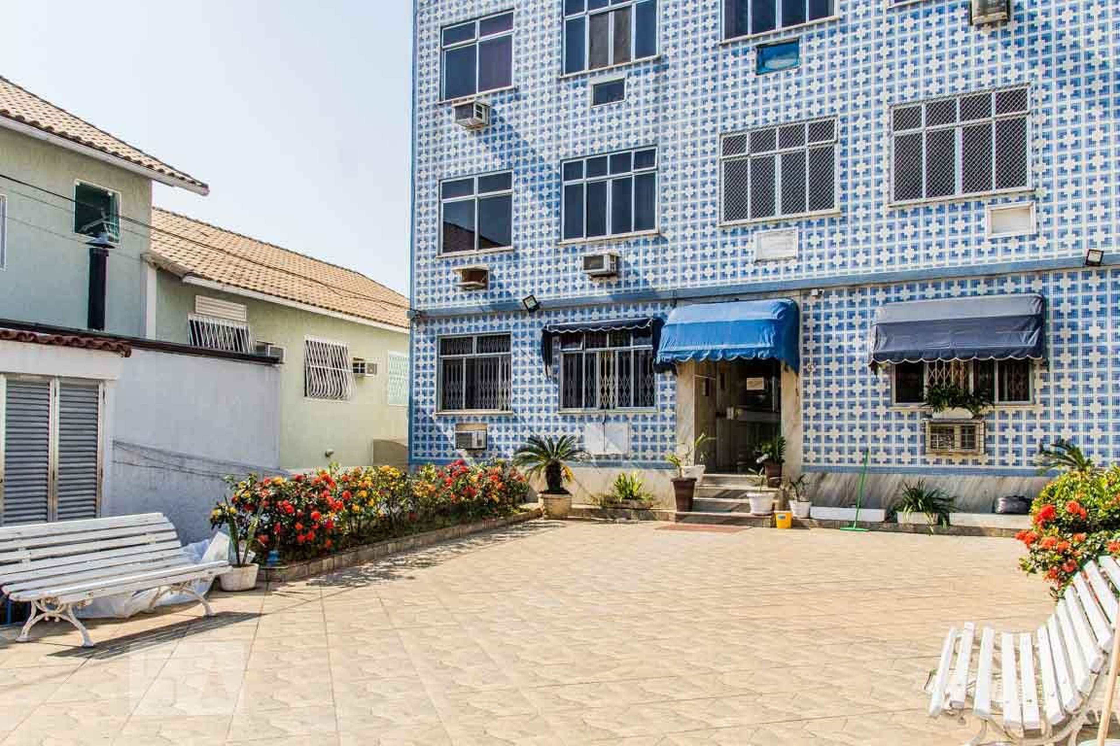 Fachada Condomínio Visconde de São Lourenço