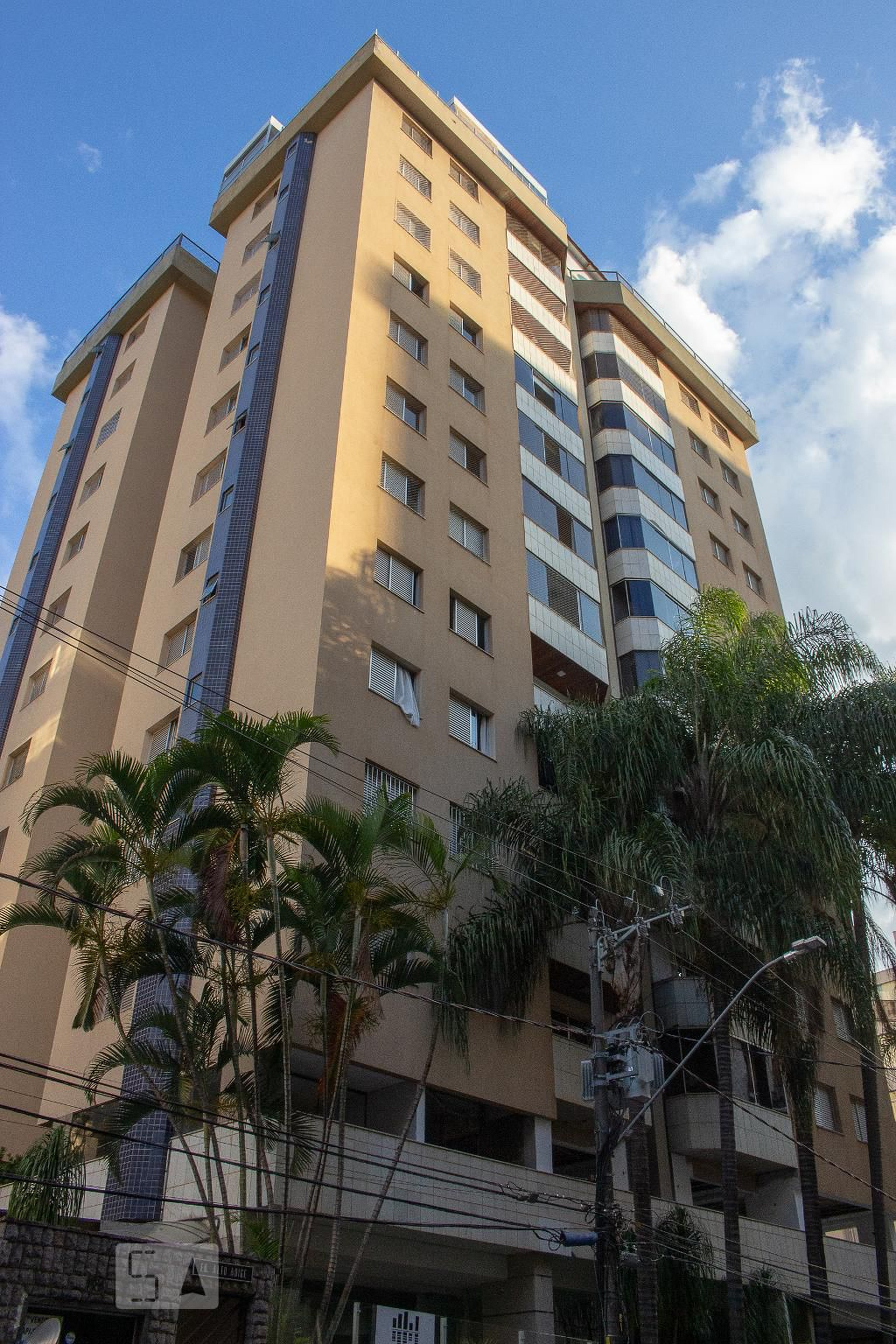 Fachada do Condomínio Edifício Alto Adige