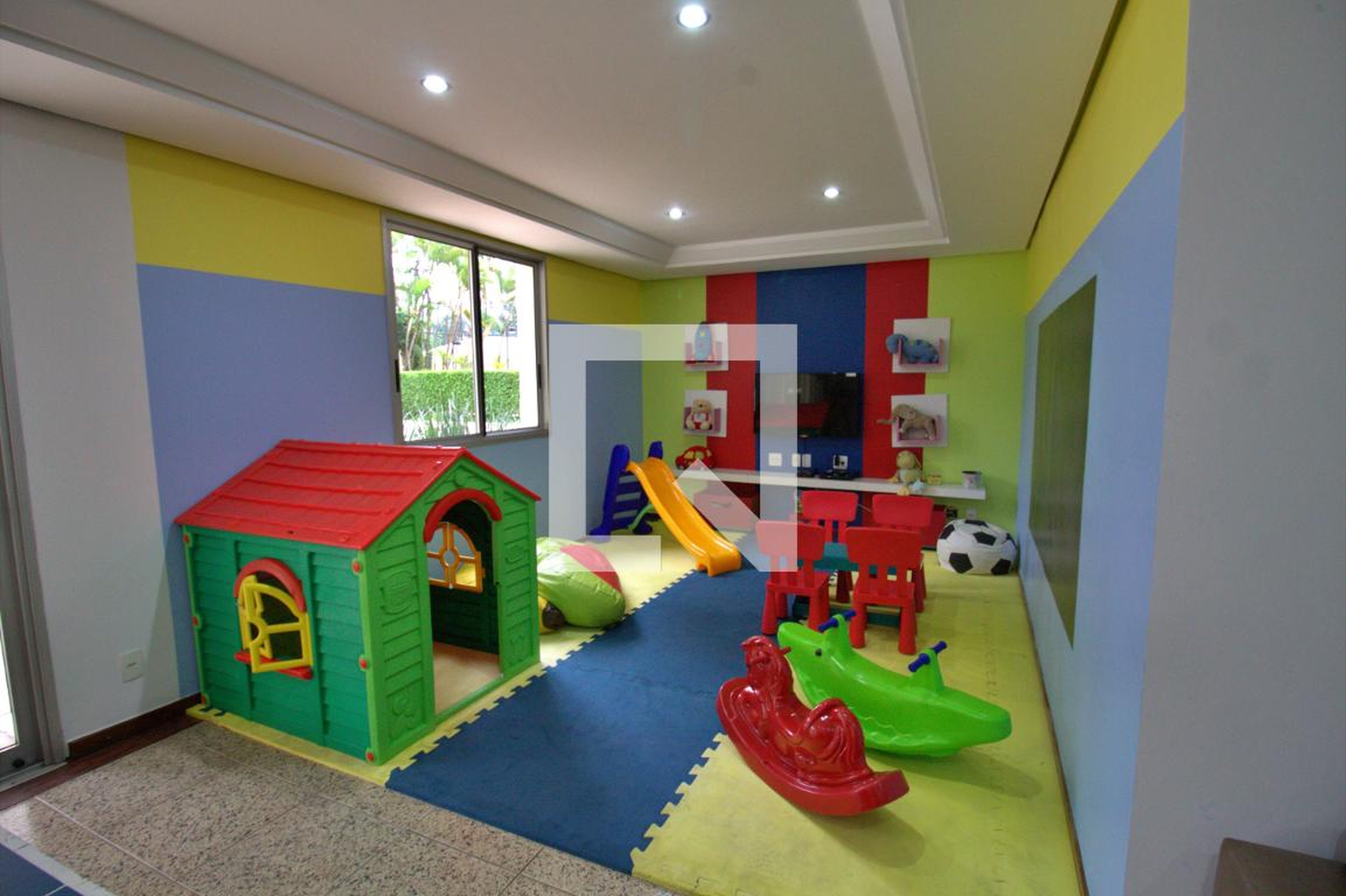 Brinquedoteca - The 350 Tower