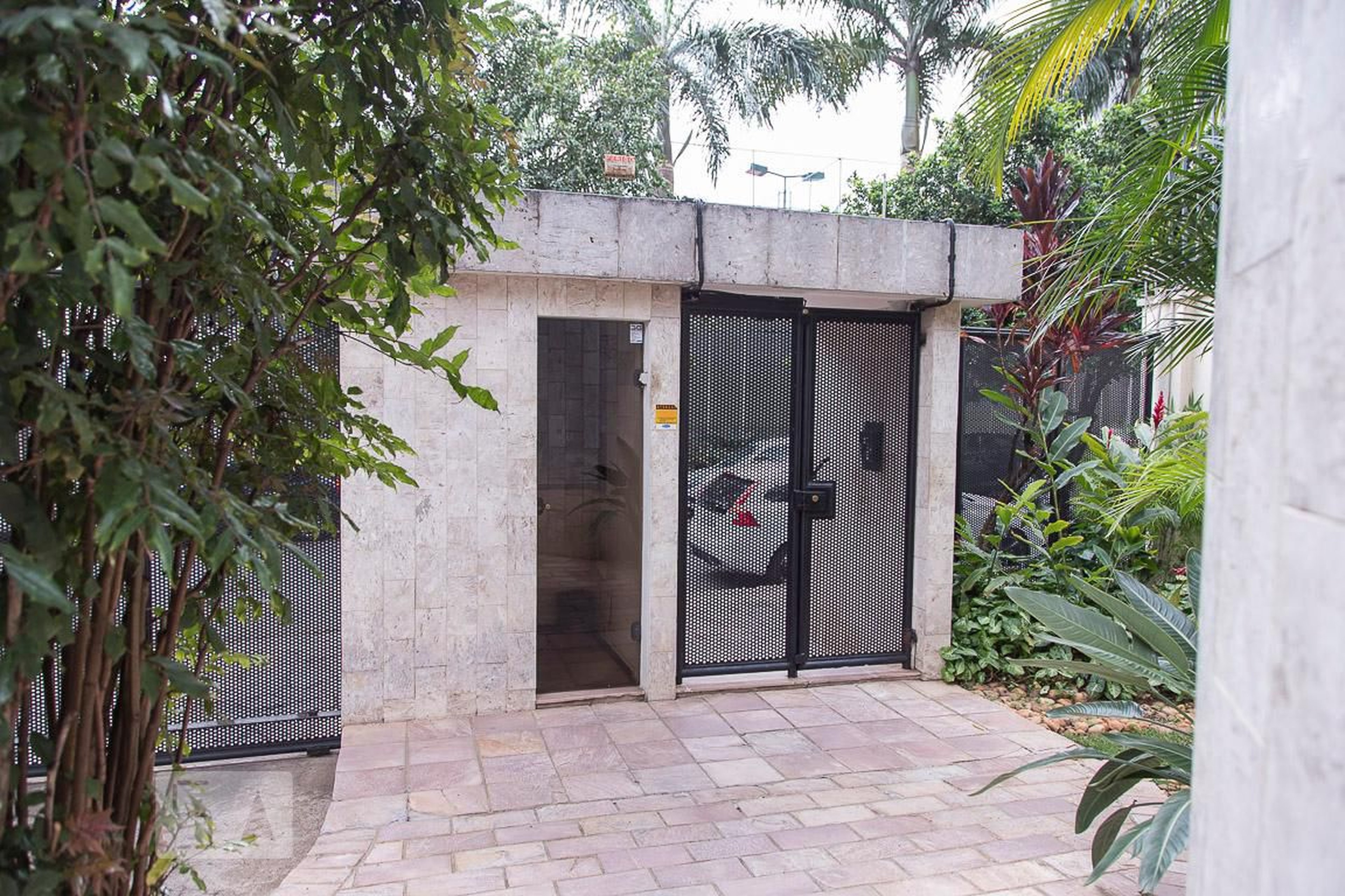 Entrada do Prédio - Edifício Brighton