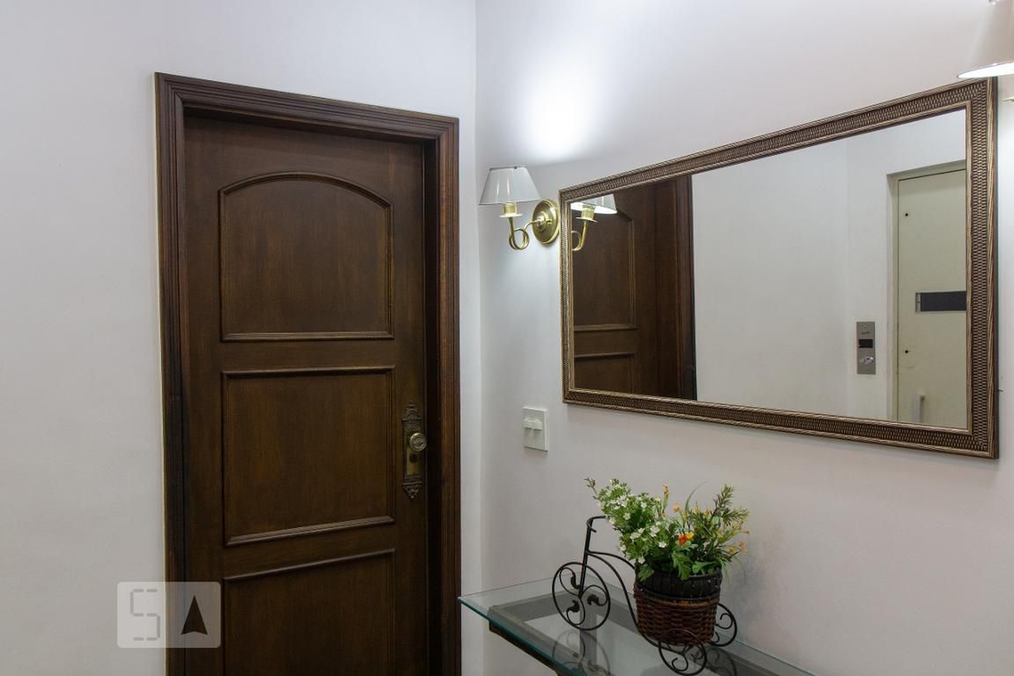 Hall de Entrada Condomínio em Rua Mearim, 271