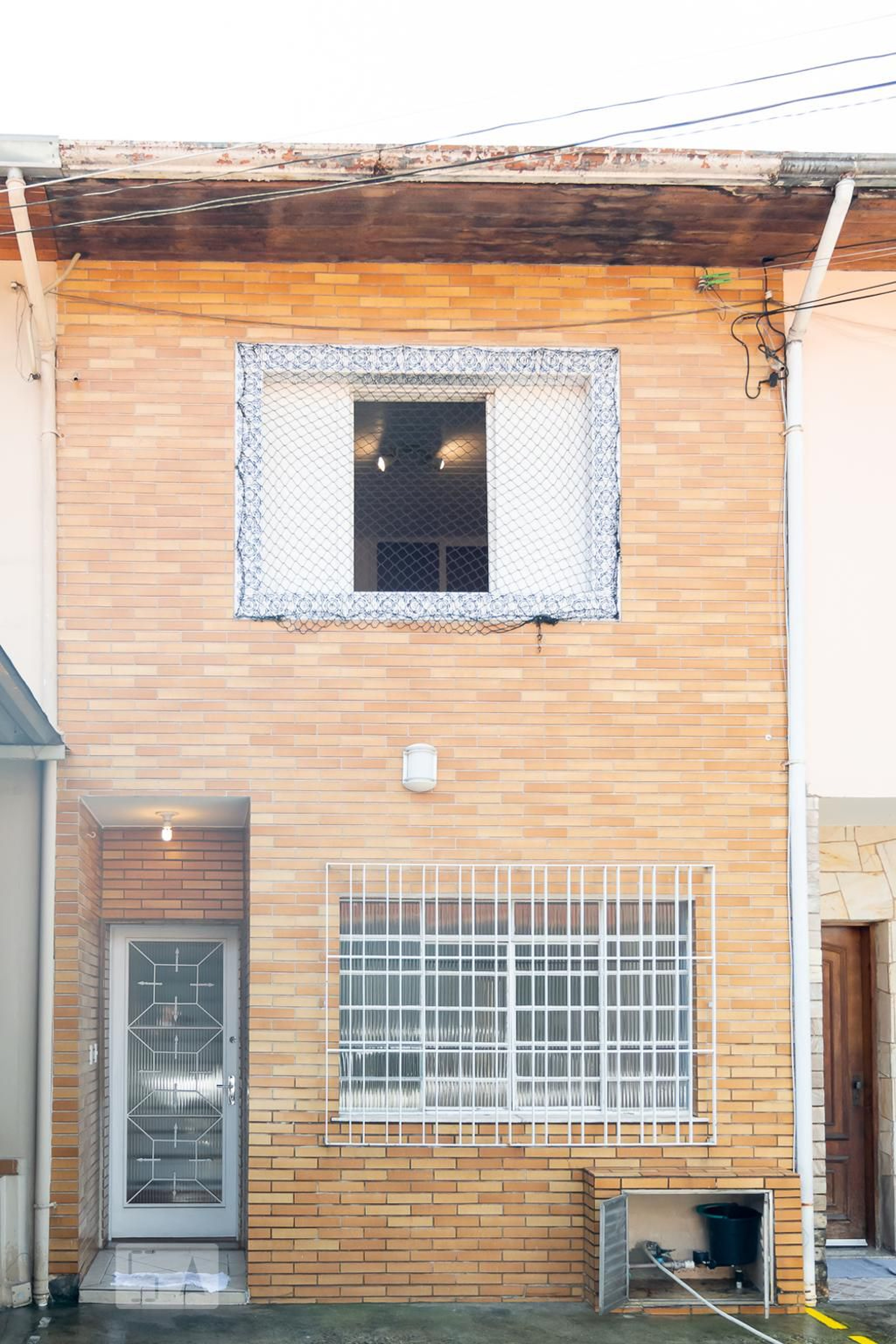 Fachada Condomínio em Rua Baltazar Fernandes, 242