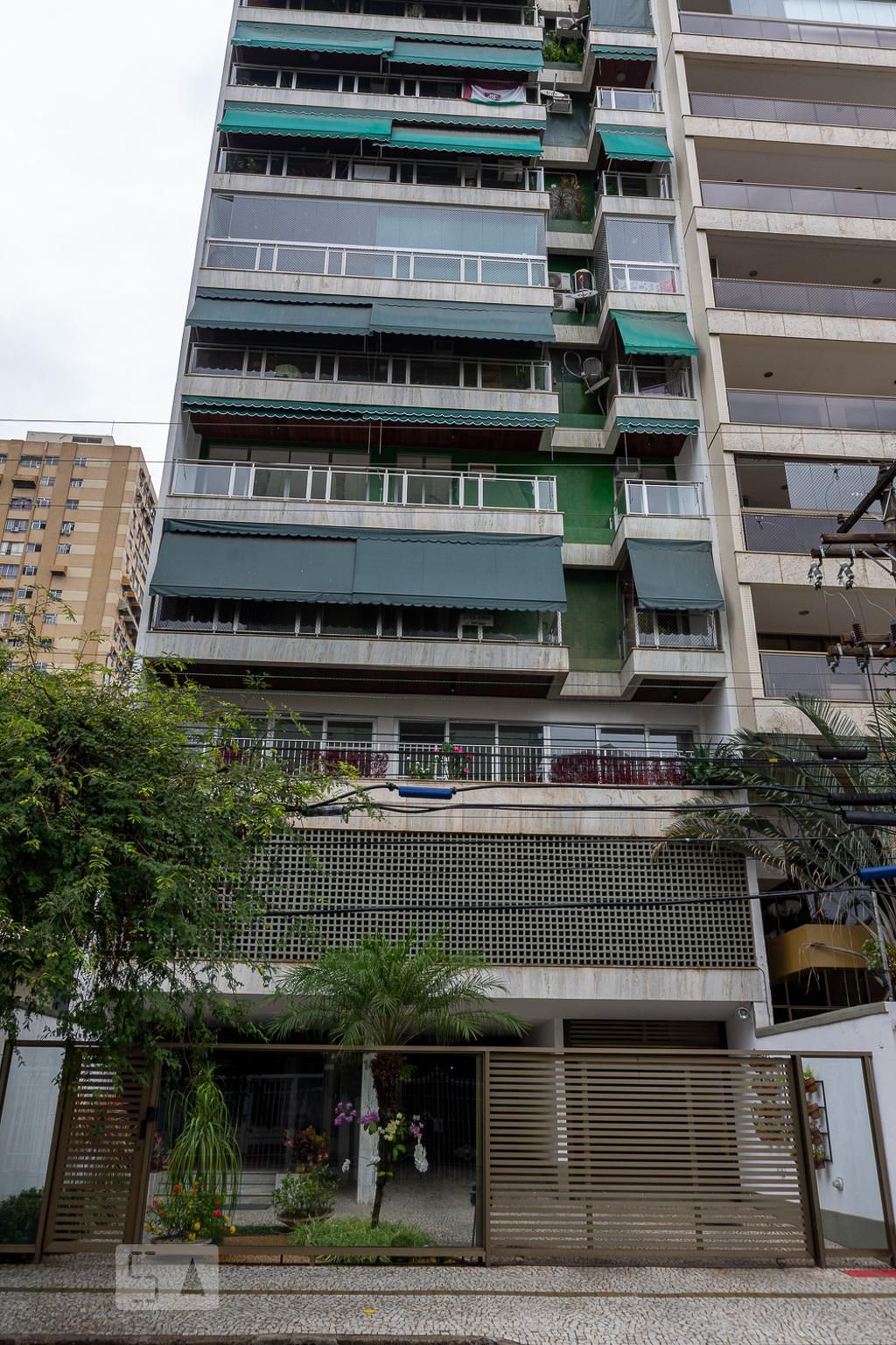 Fachada do Condomínio Condomínio Dulce Patrone