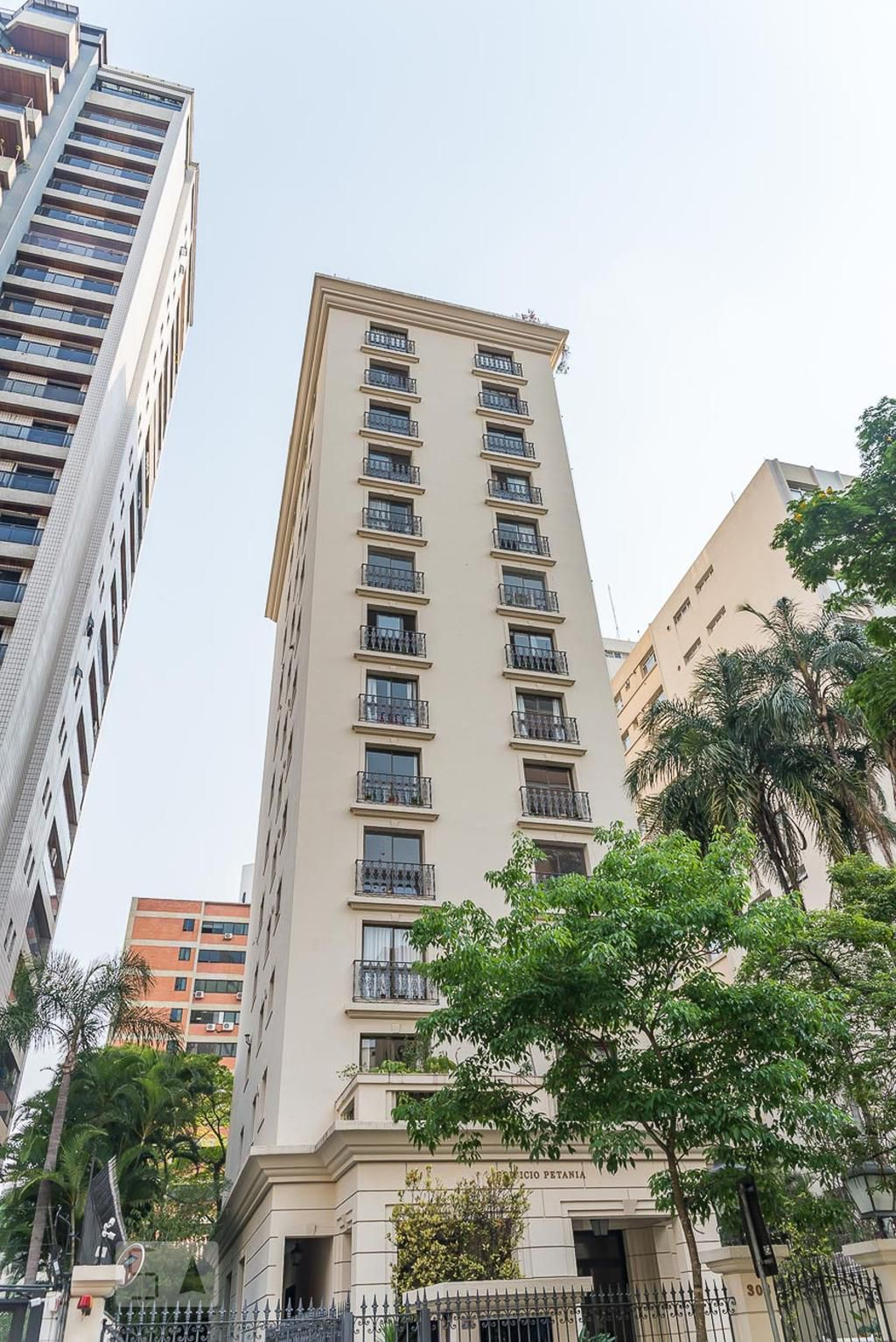 Fachada Condomínio Petânia