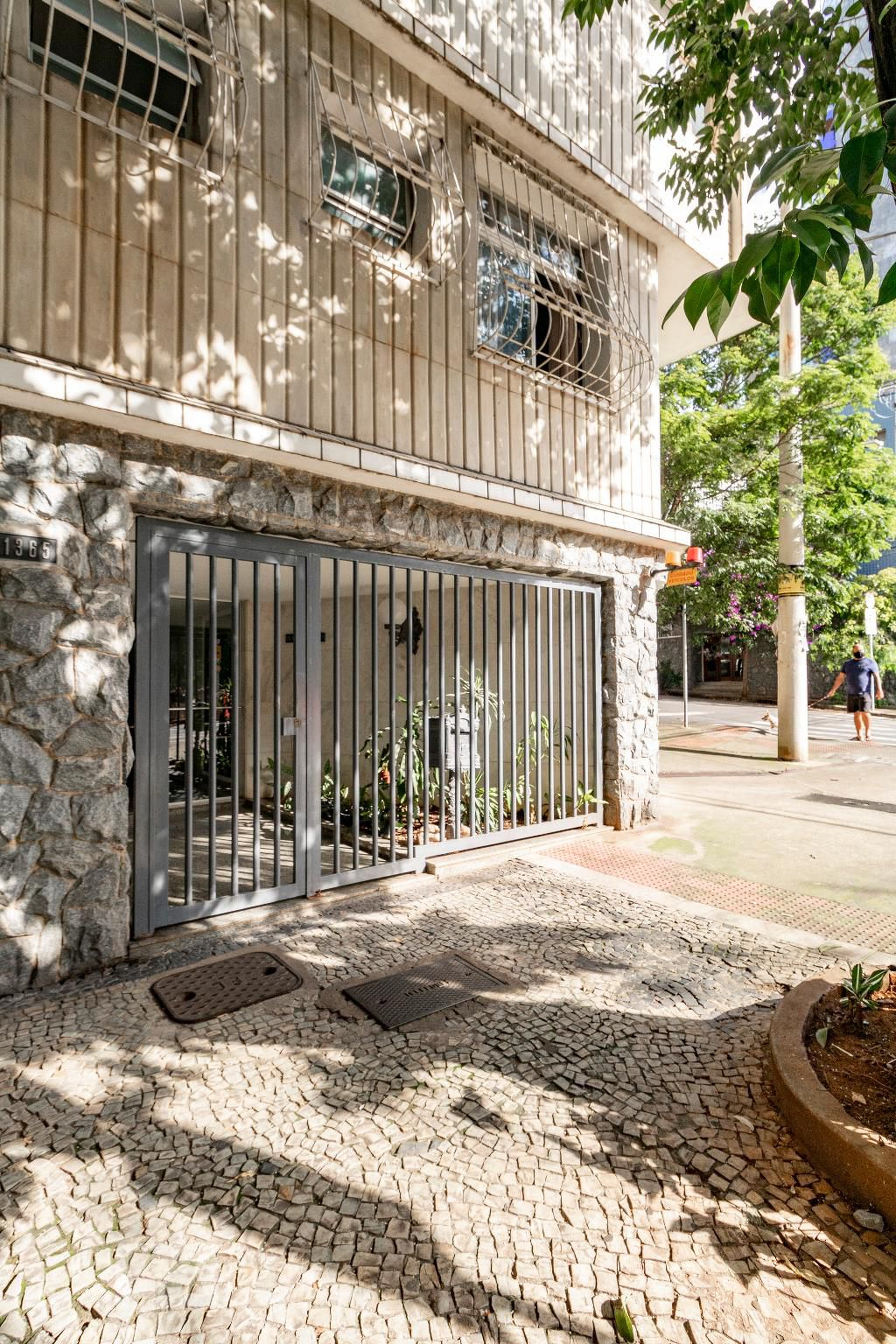 Entrada - Edifício Maria Virginia