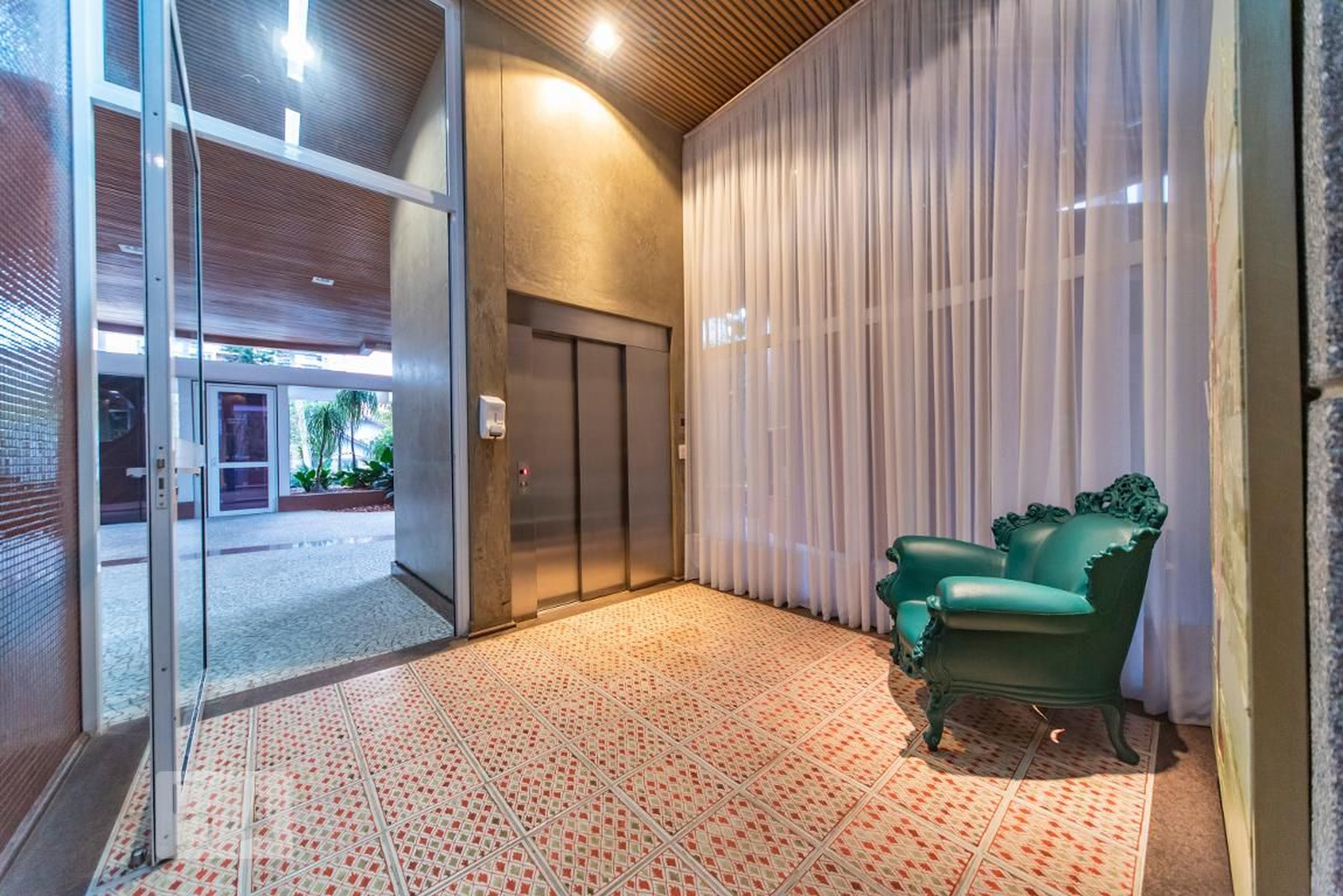 Hall de Entrada - Debret