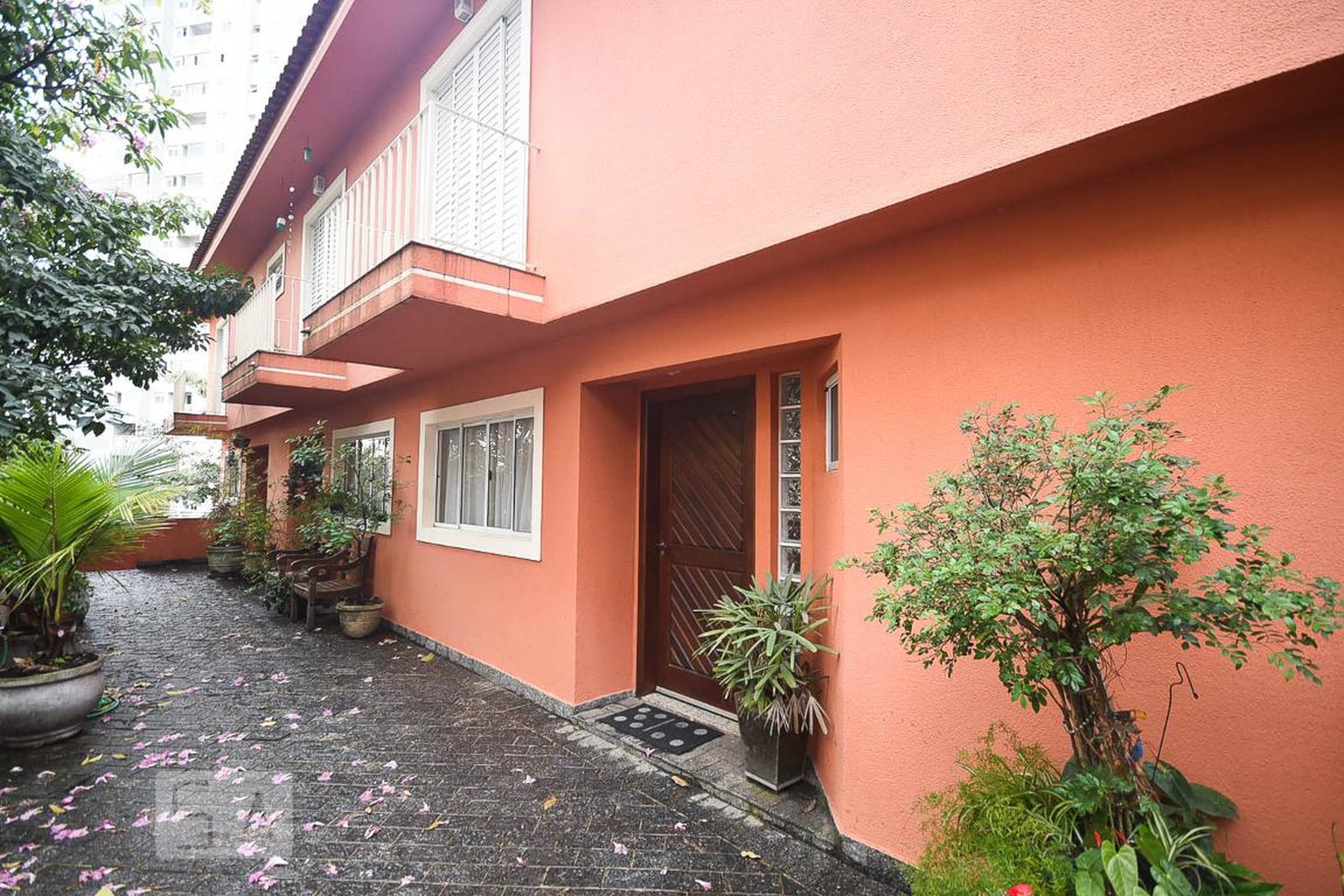 Fachada Condomínio em Rua Silva Xavier, 50