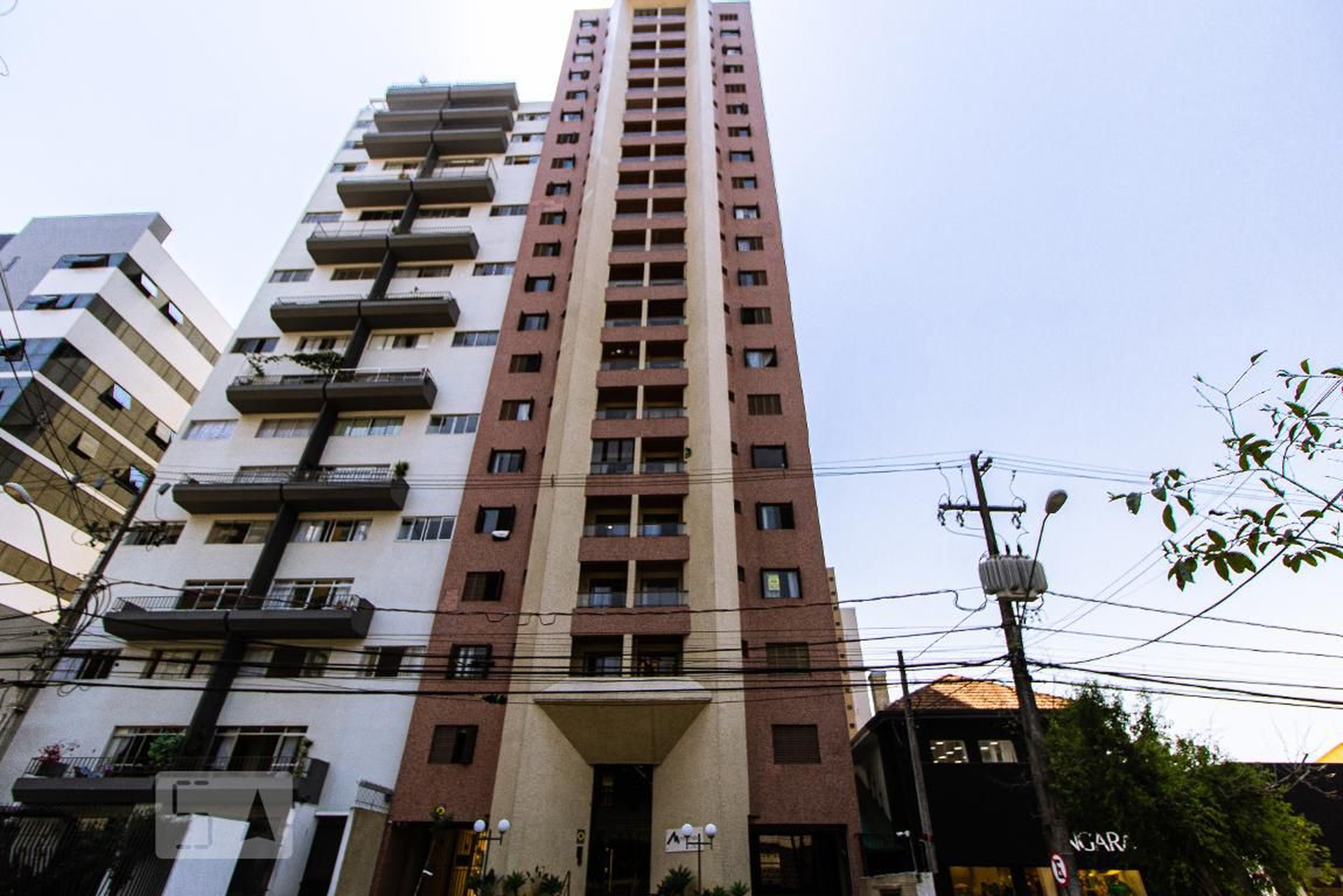 Fachada Condomínio em Rua São Pedro, 261