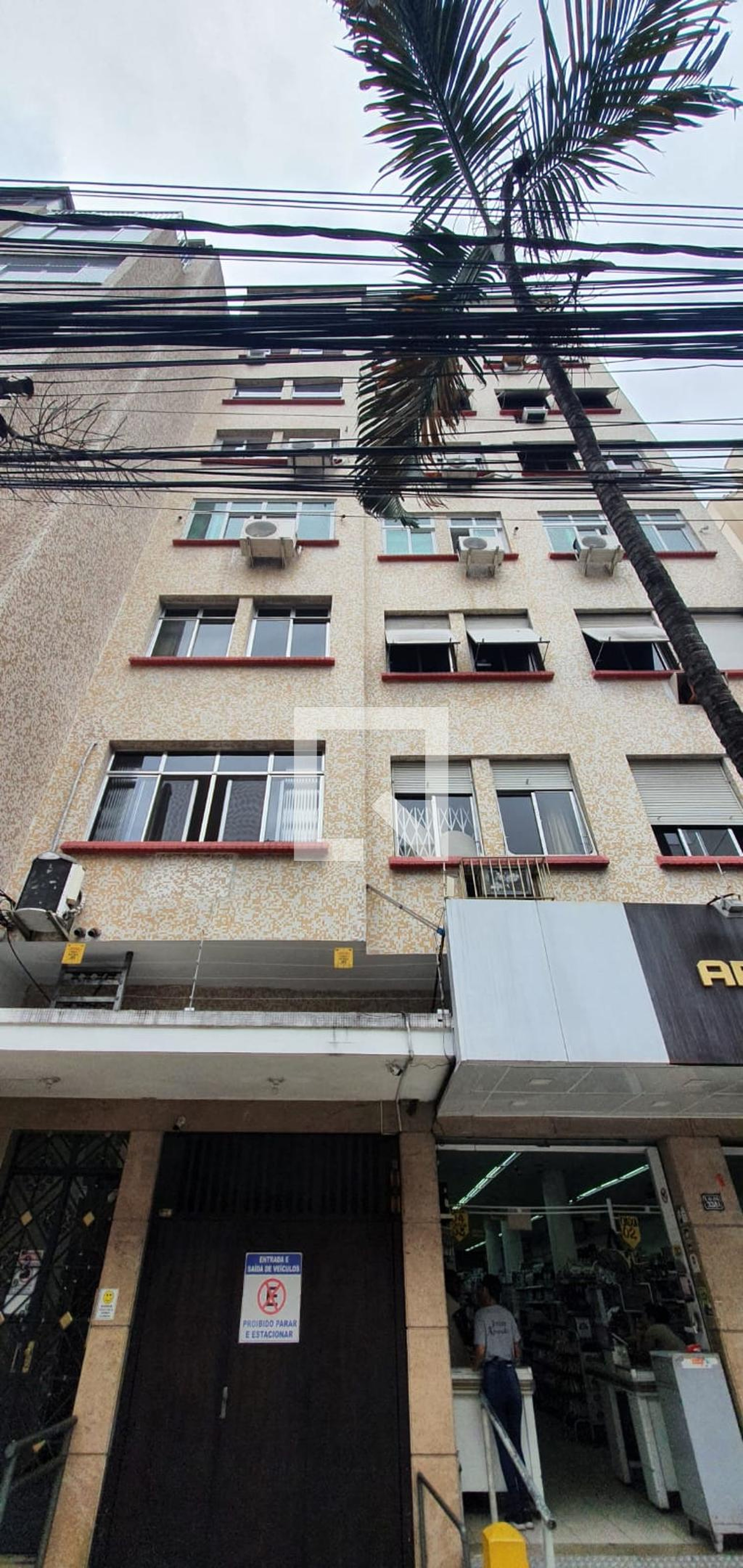 Fachada Condomínio em Rua Haddock Lobo, 338