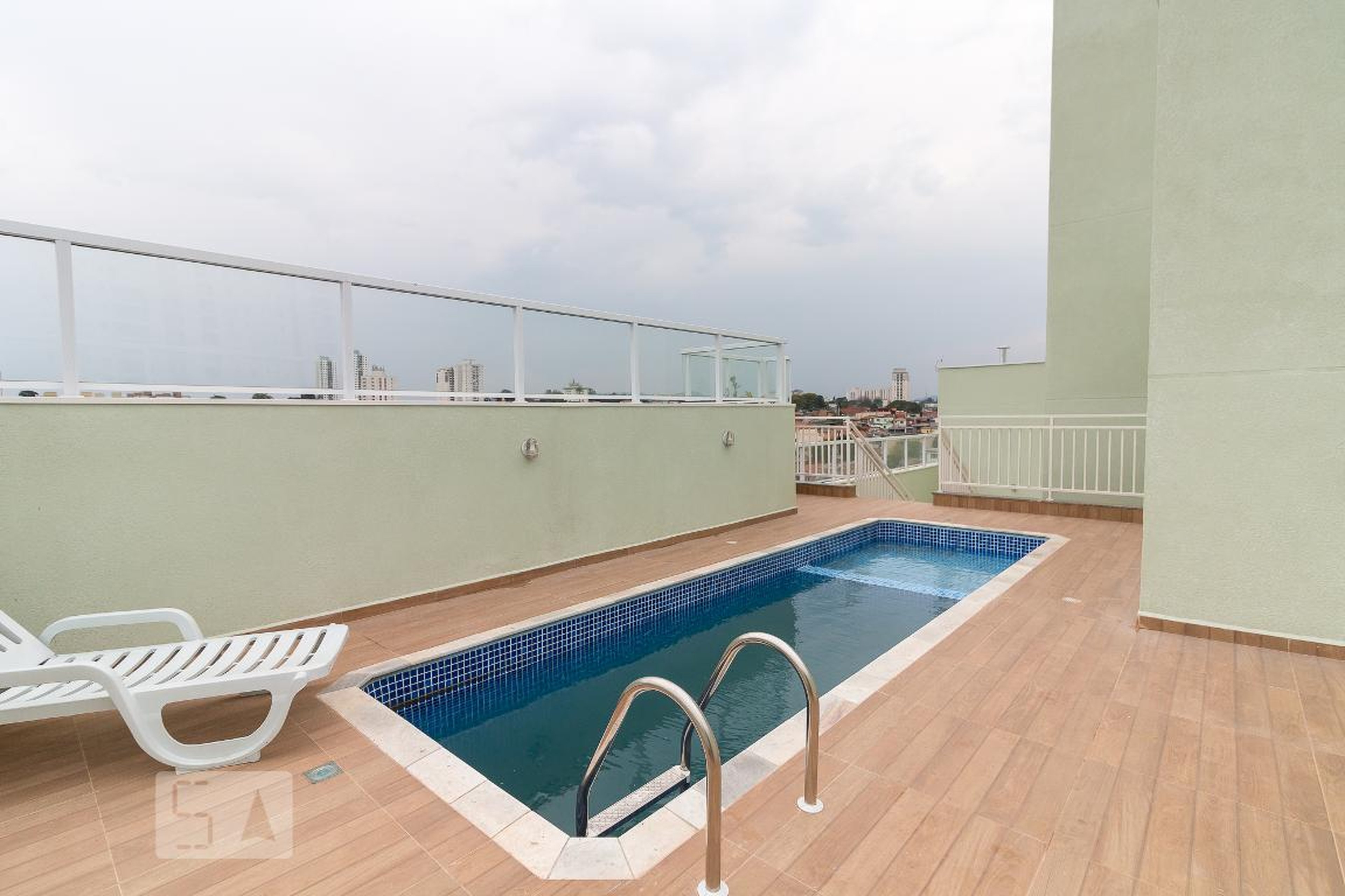 Piscina - Edifício Villa di Capri