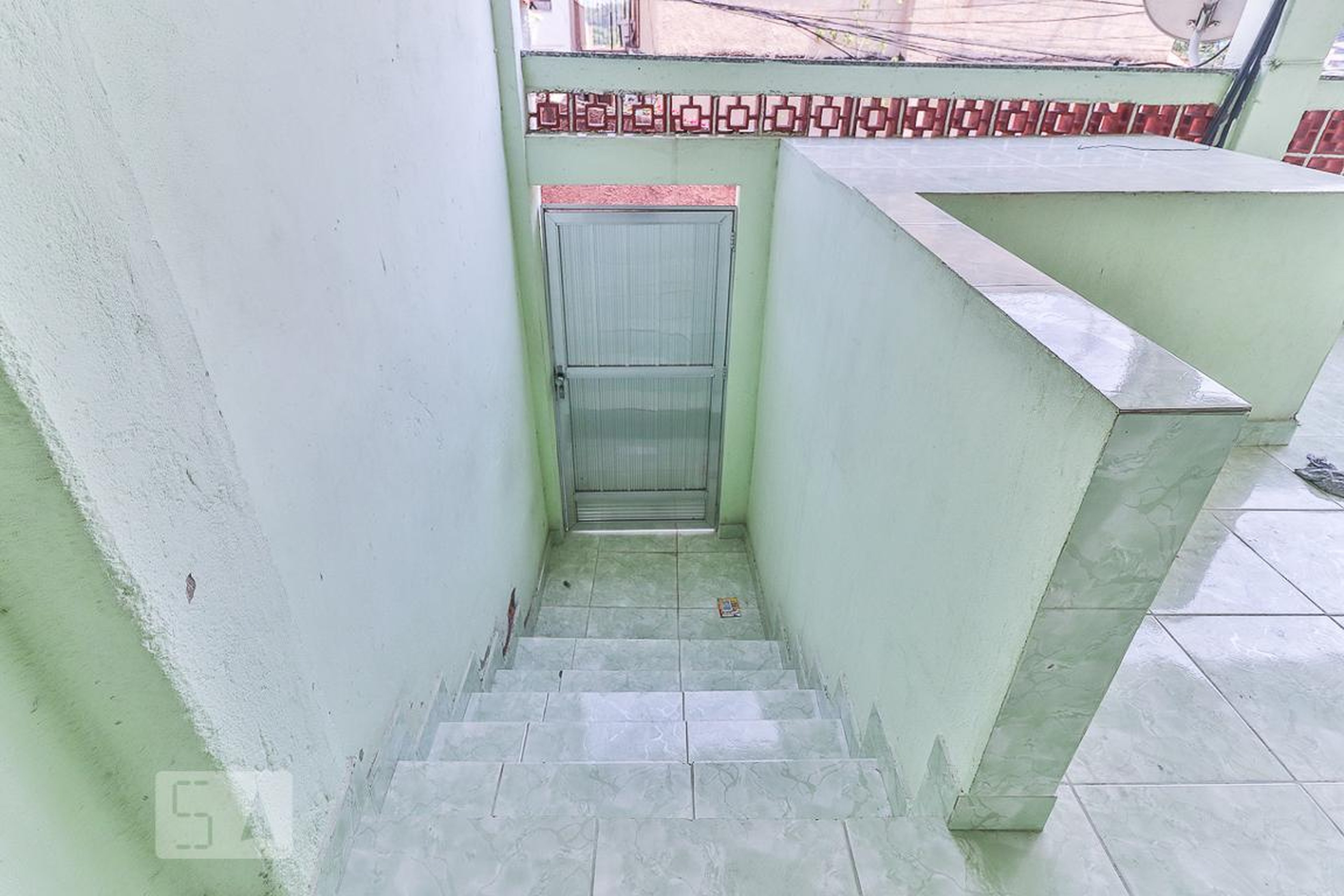 Hall de Entrada - Ladeira da Freguesia 114
