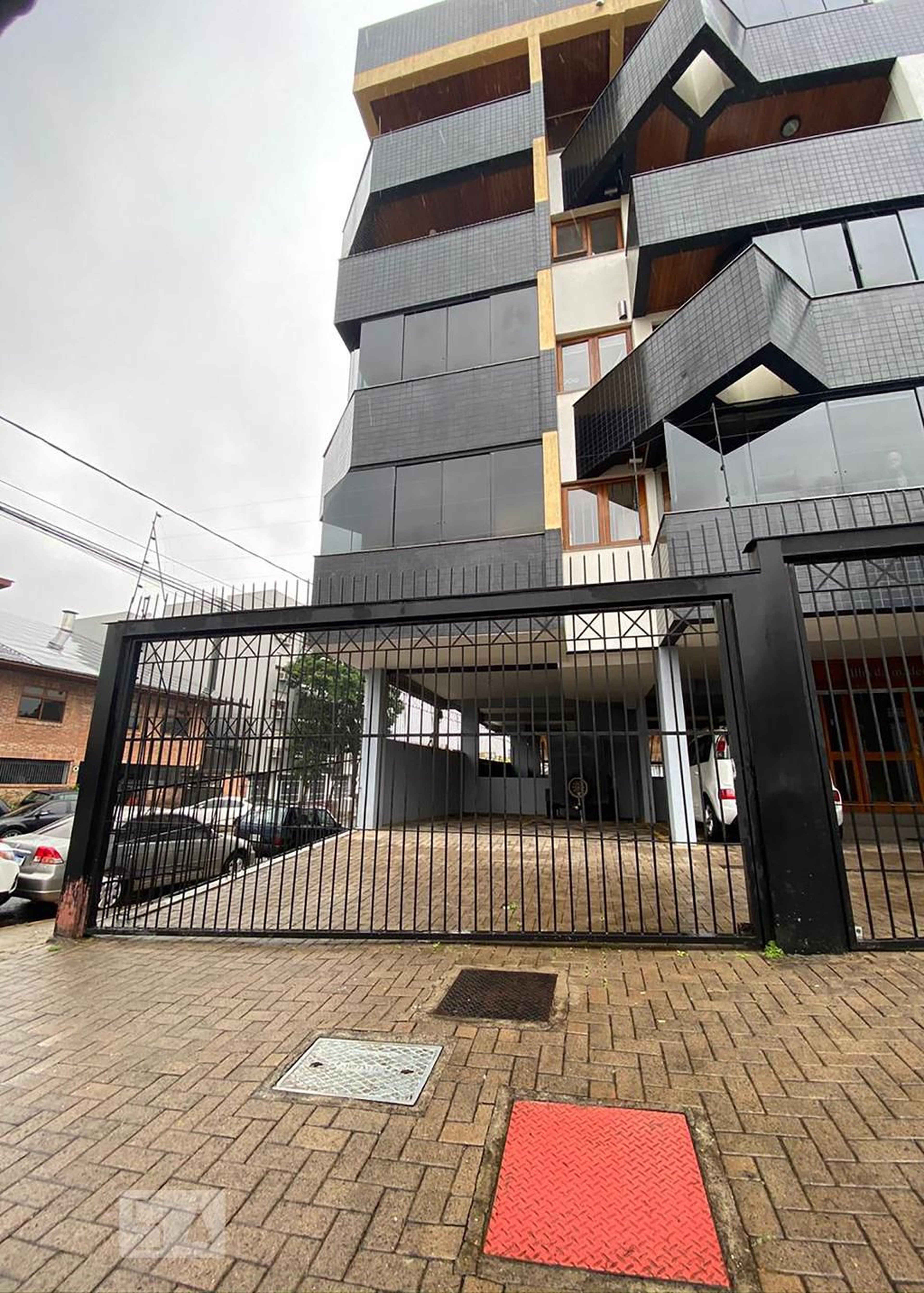 Fachada Condomínio em Rua Tapes, 855