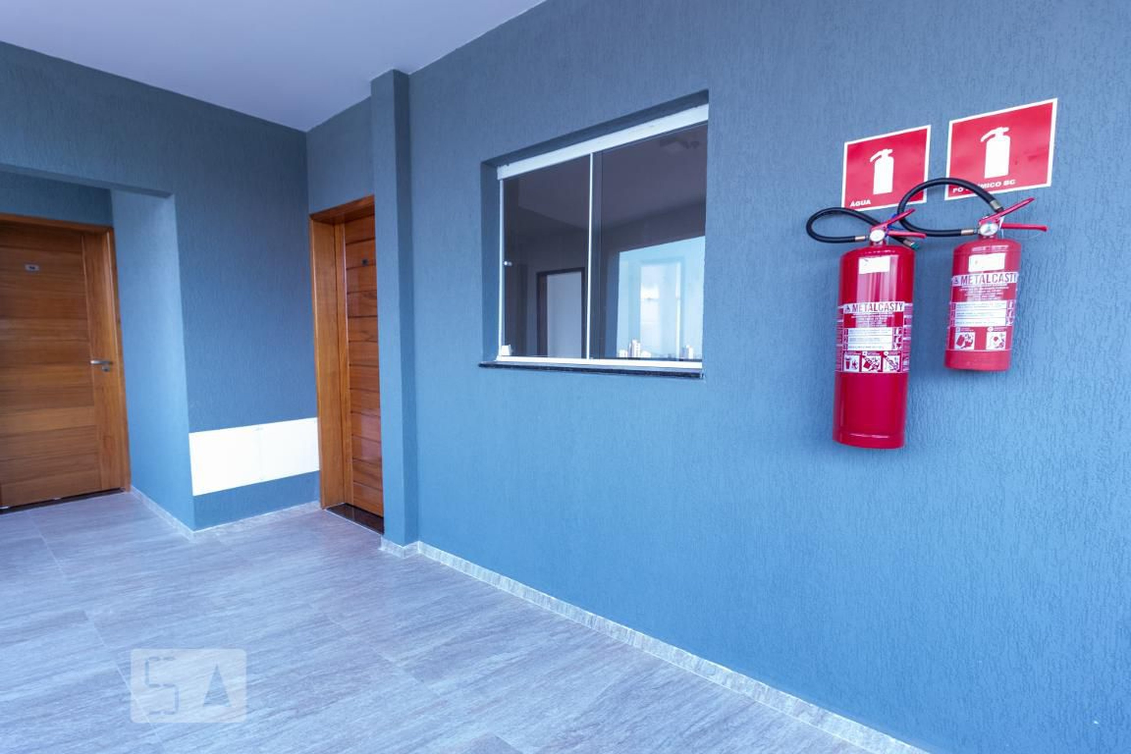 Área comum - Adelino Guerra