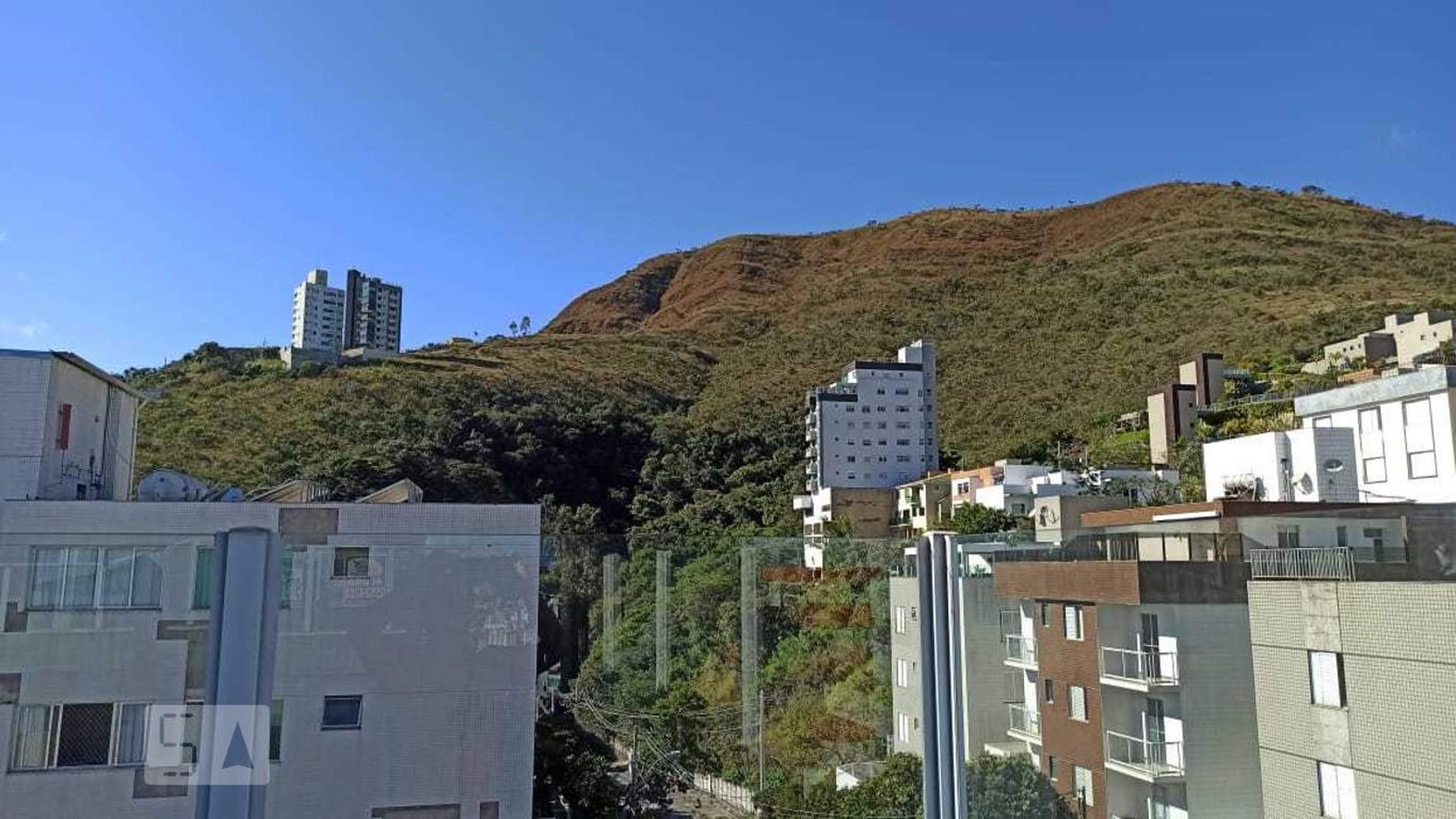 Área externa Condomínio em Rua Esmeraldo Botelho, 211